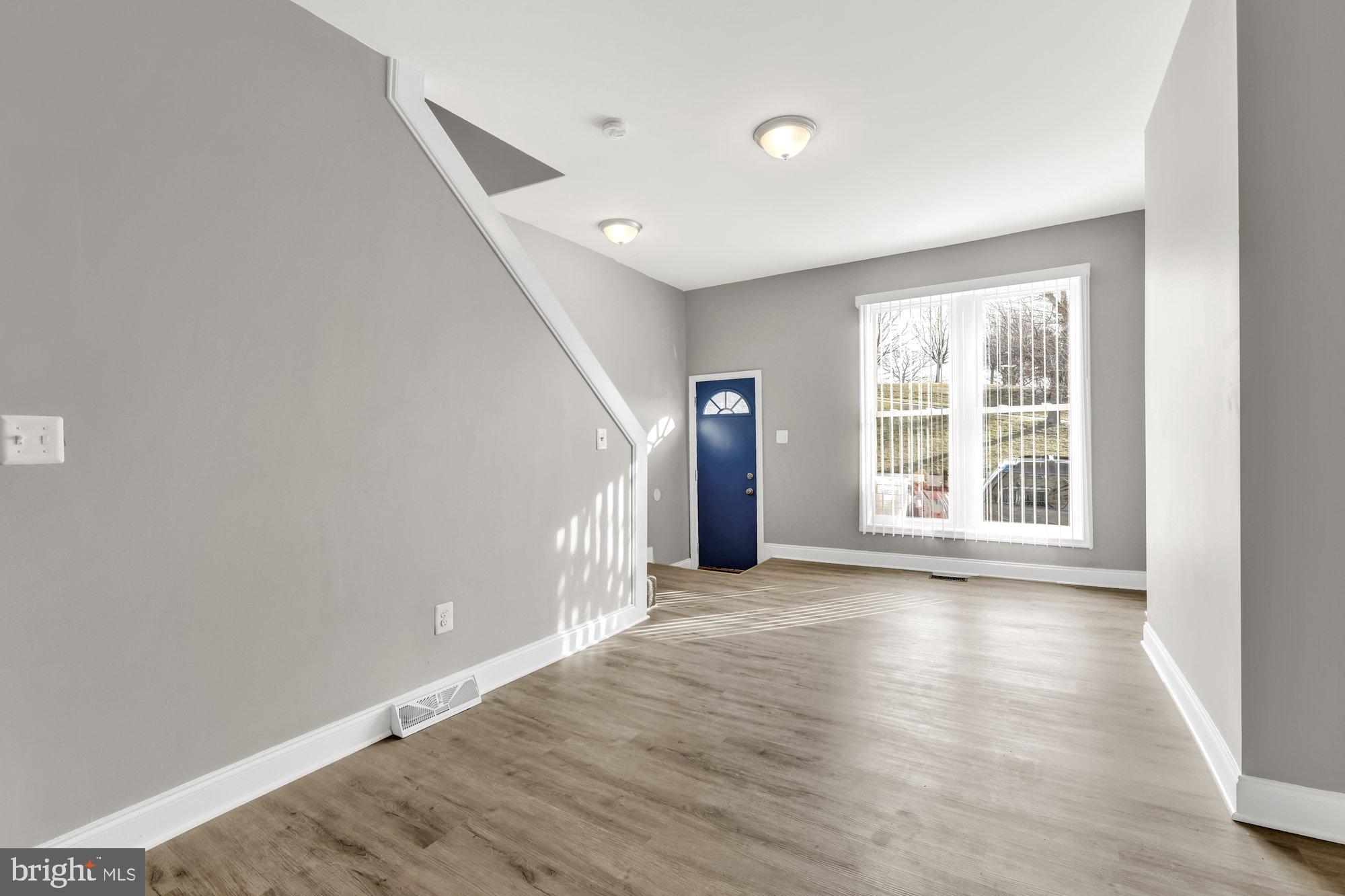 BROADWAY EAST - Residential