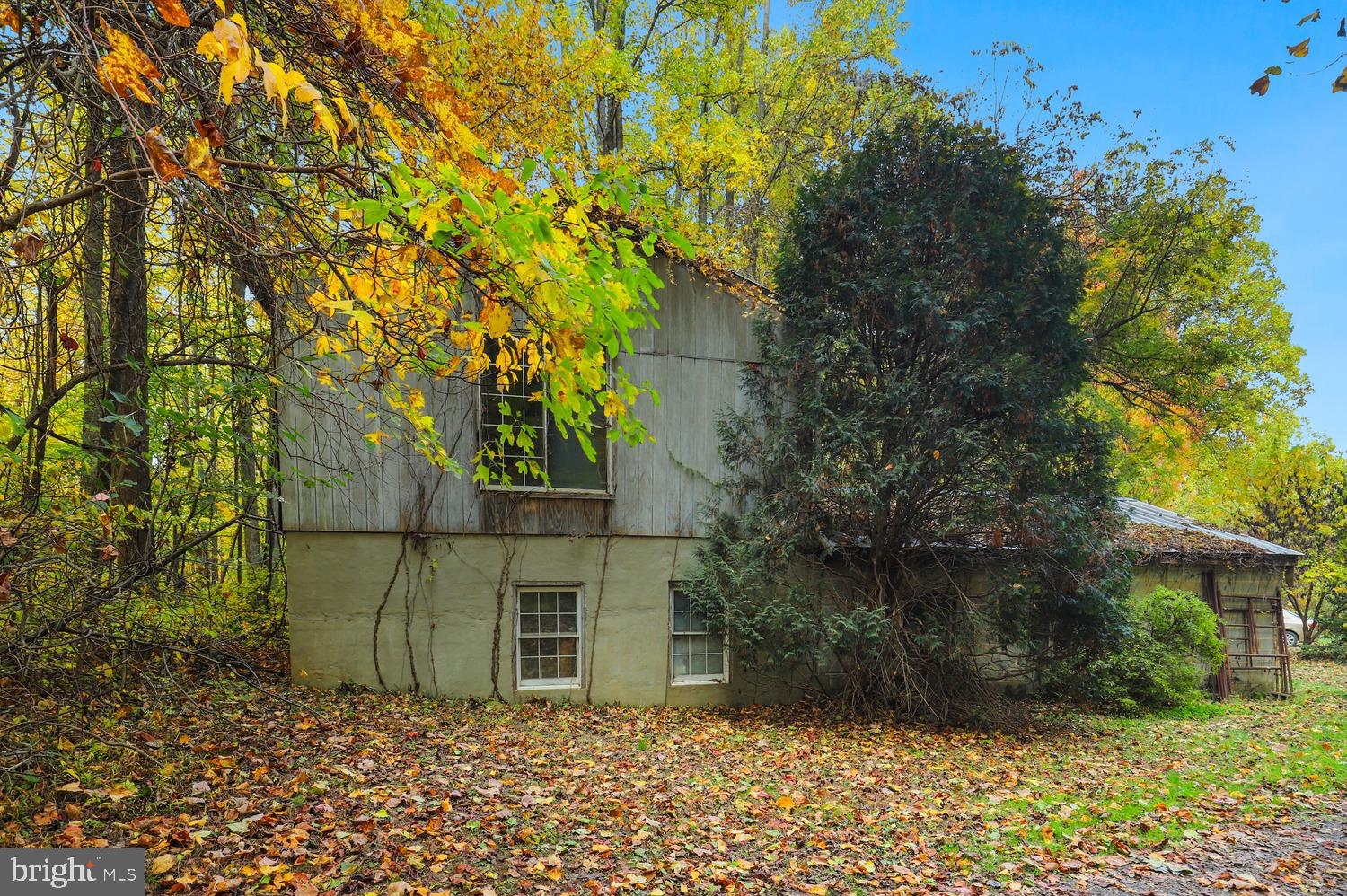 LINDEN WOODS - Residential