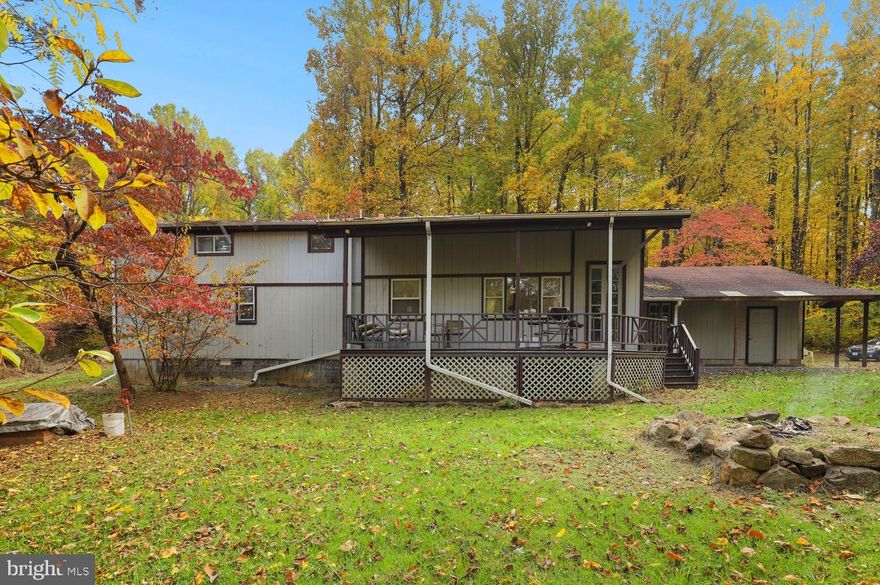 Don't miss your chance to own roughly 10 acres of land in Linden, VA! This home has been loved and cared for and is waiting for its new owners! The spacious sunroom offers skylights which brings an abundance of natural light throughout the space. Come tour this gem!