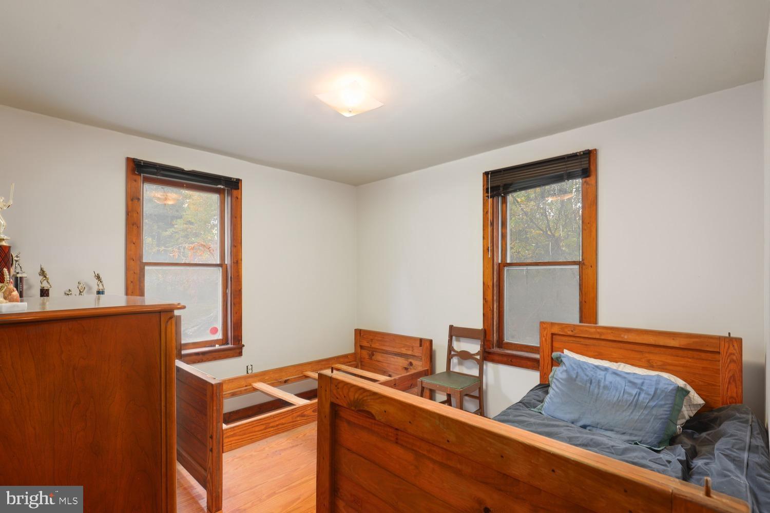 LINDEN WOODS - Residential