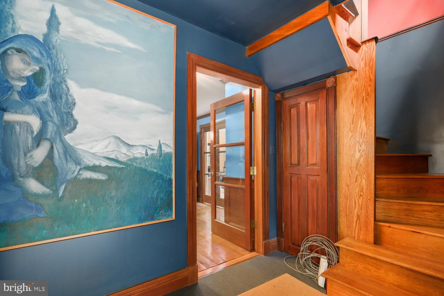 LINDEN WOODS - Residential