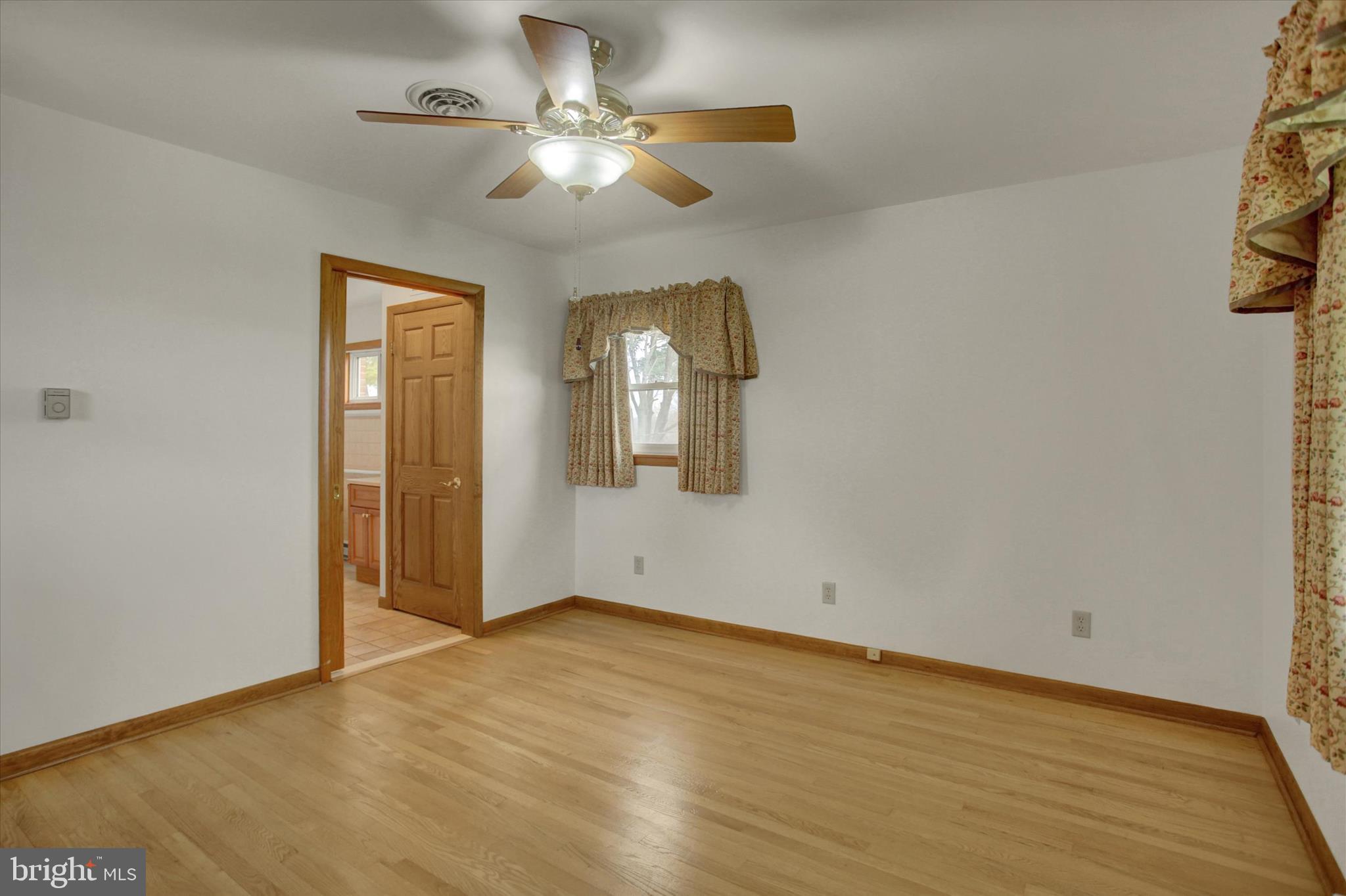 ORCHARD HILLS - Residential