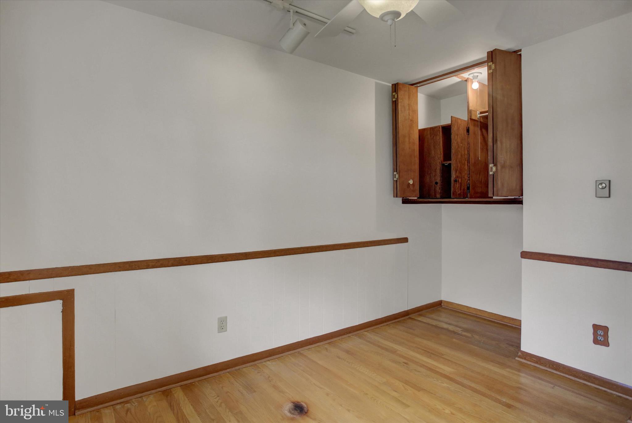 ORCHARD HILLS - Residential