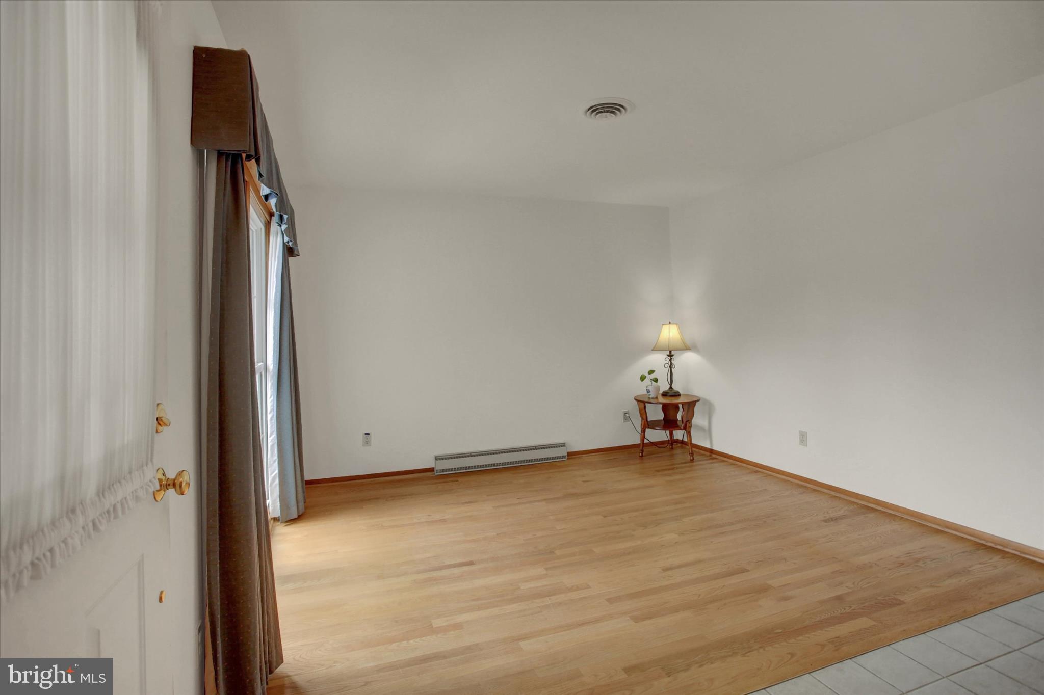 ORCHARD HILLS - Residential