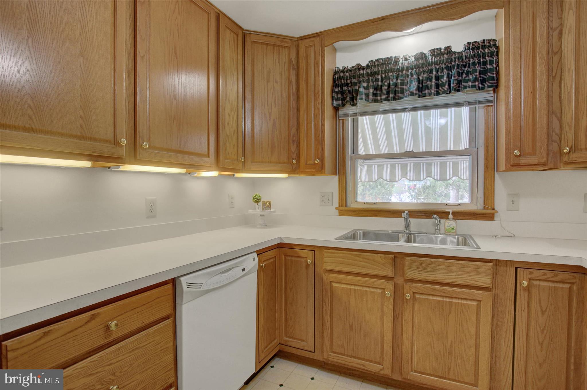 ORCHARD HILLS - Residential