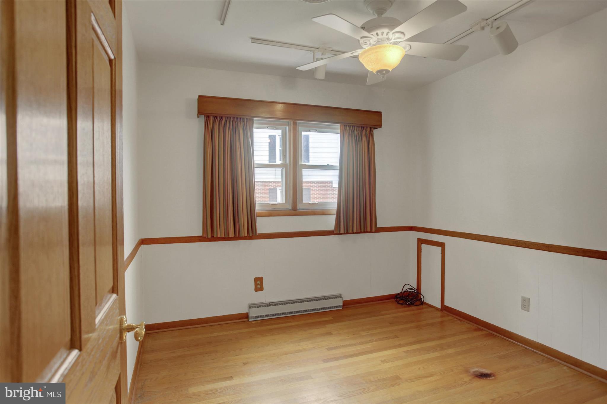 ORCHARD HILLS - Residential