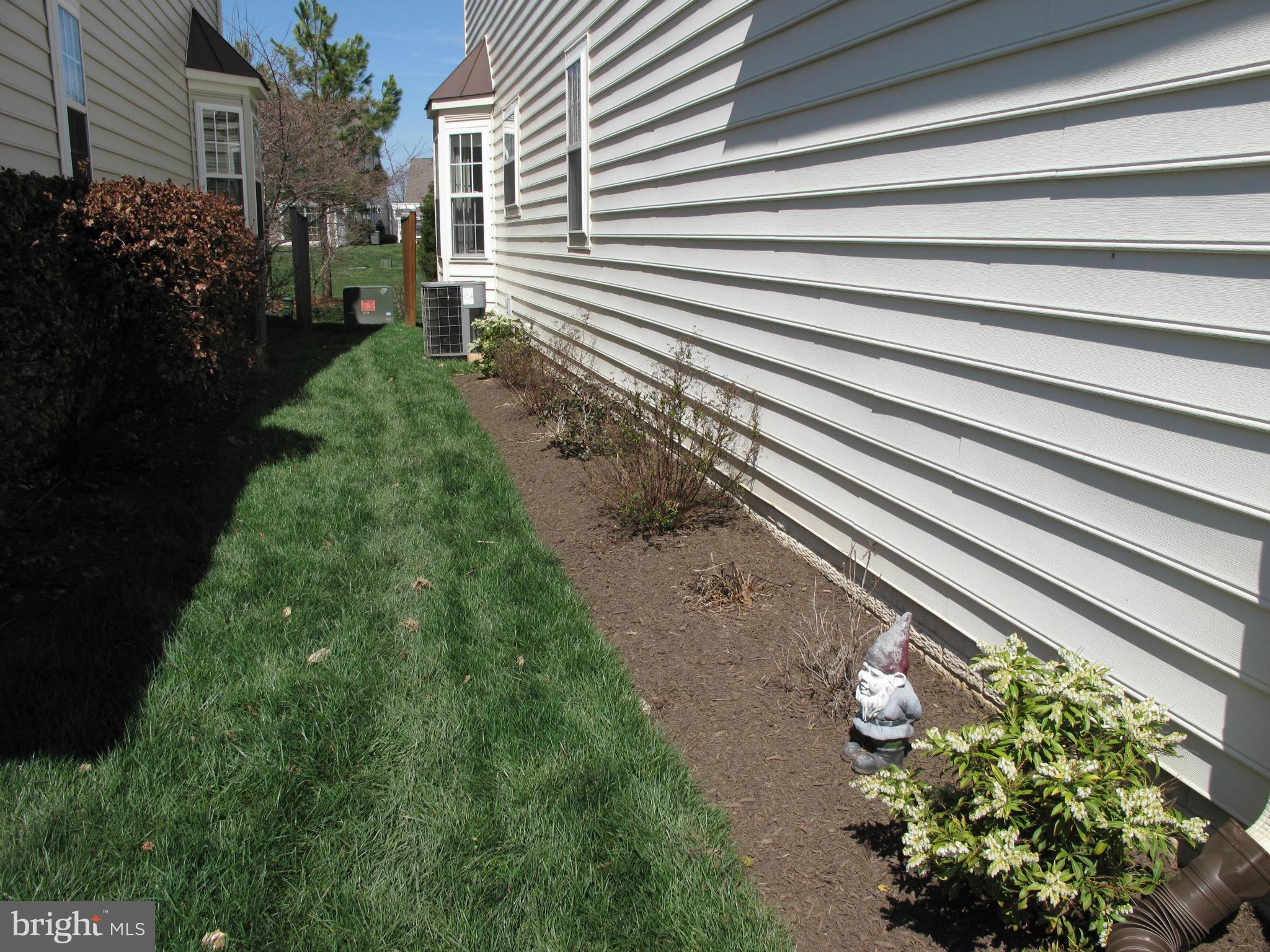 ASHBURN VILLAGE - Residential