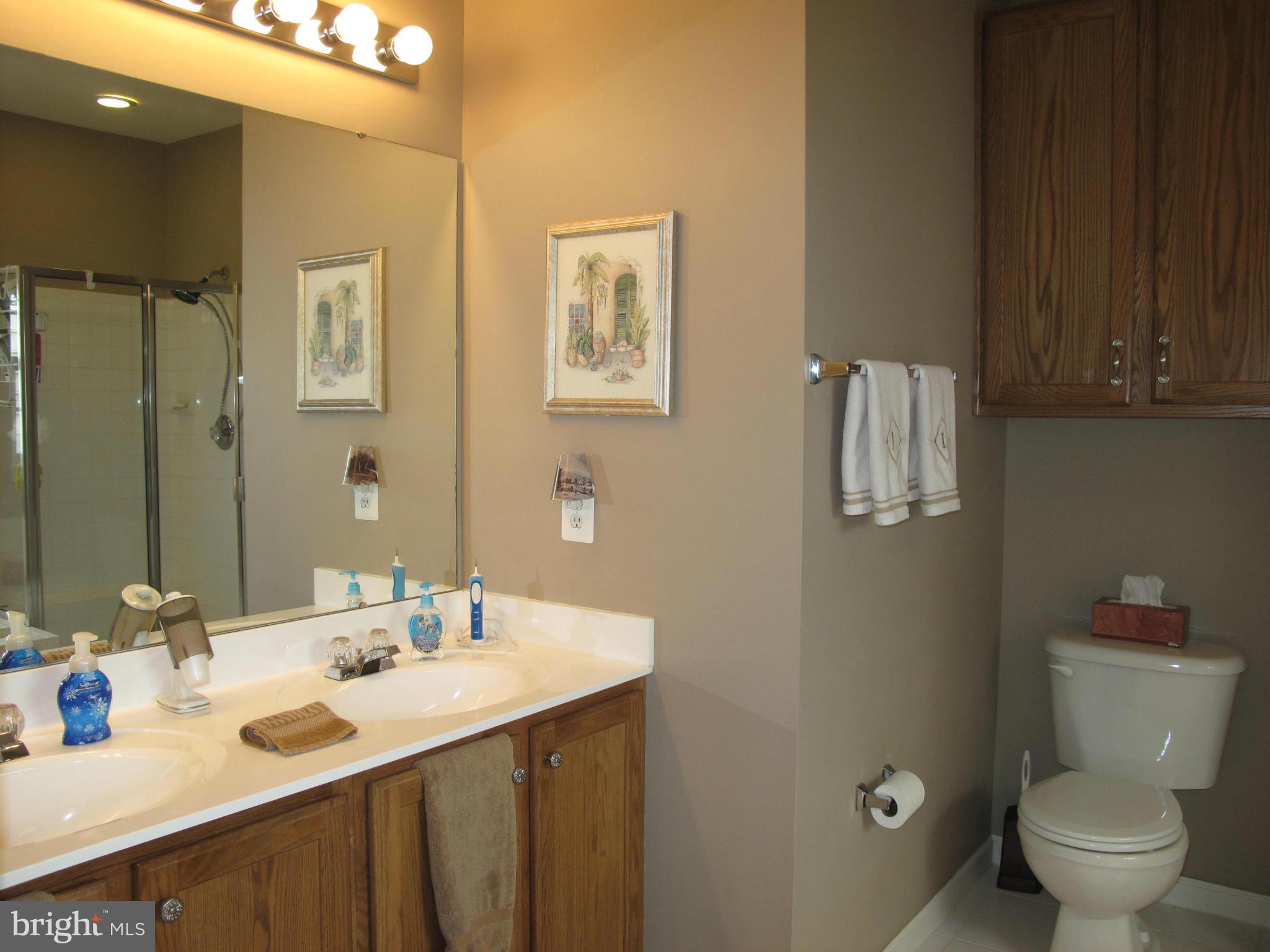 ASHBURN VILLAGE - Residential