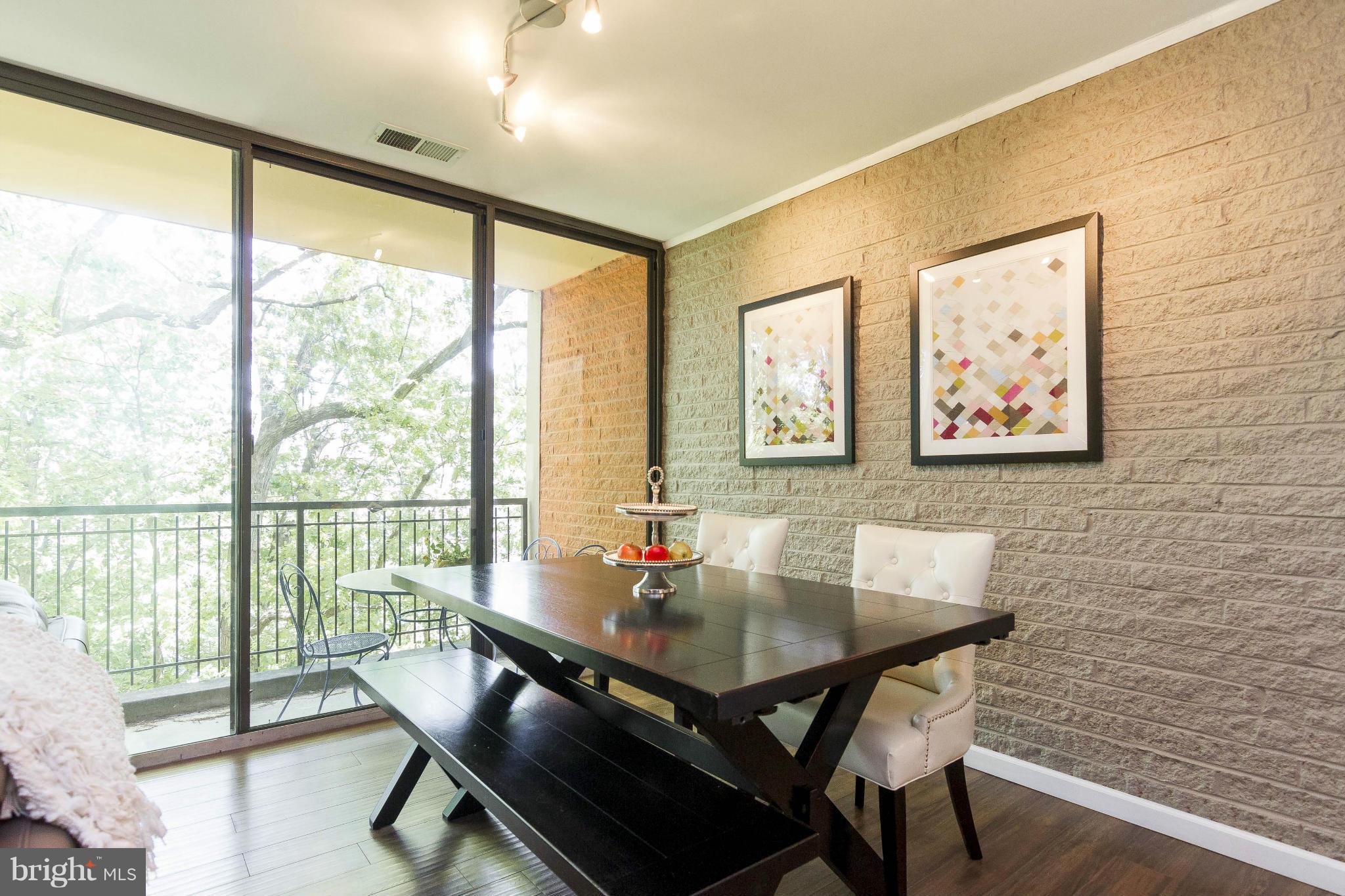 TWENTY-ONE - Residential