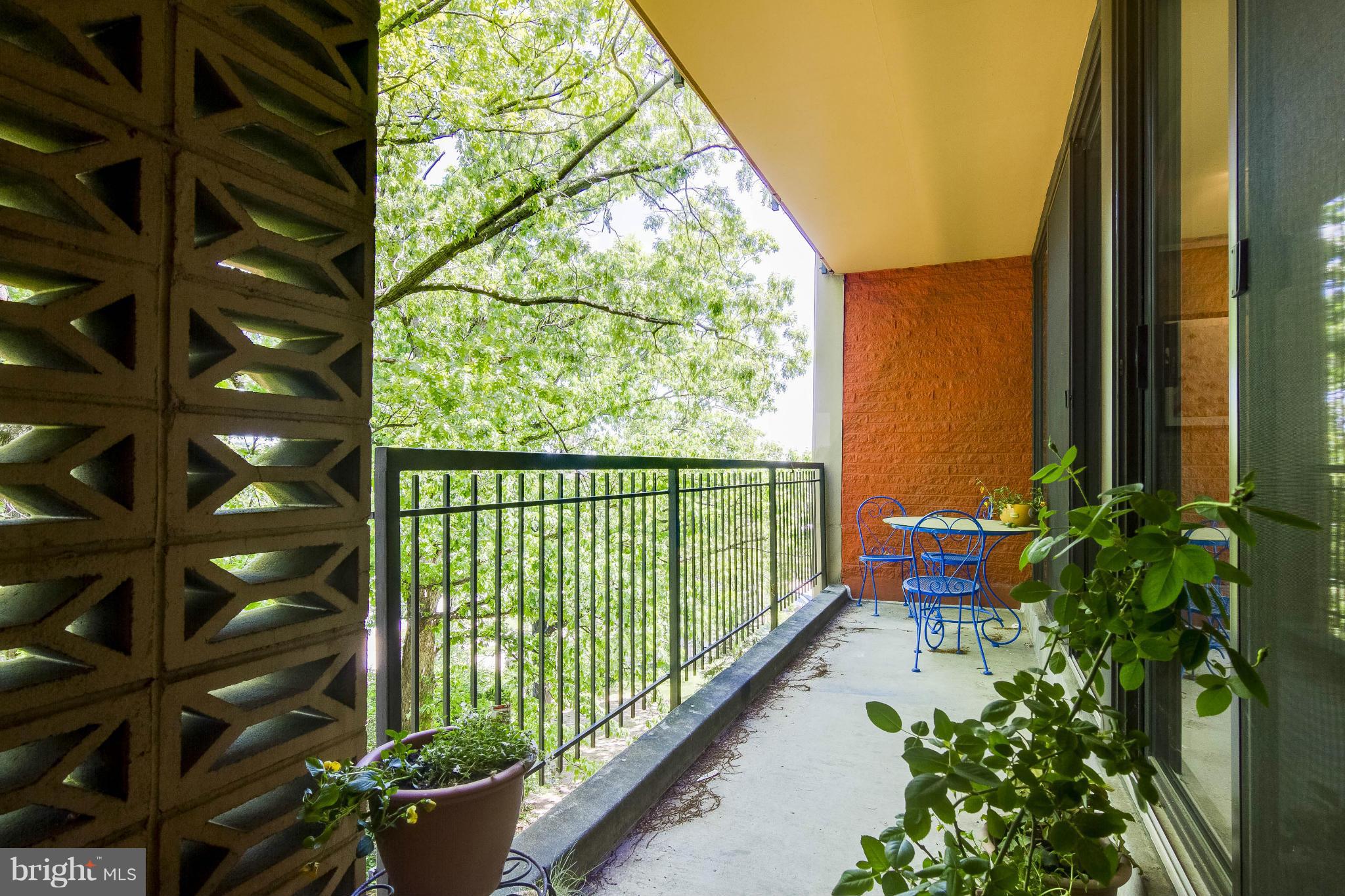 TWENTY-ONE - Residential