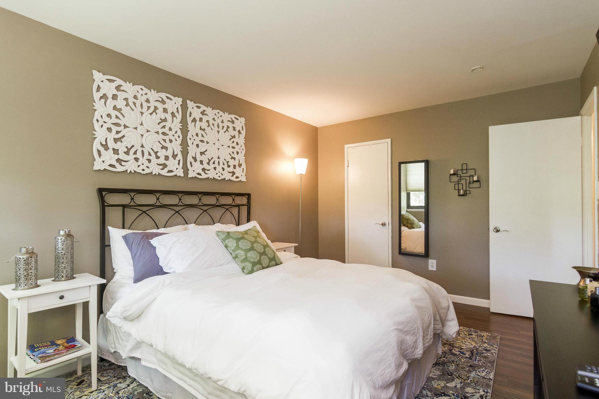 TWENTY-ONE - Residential