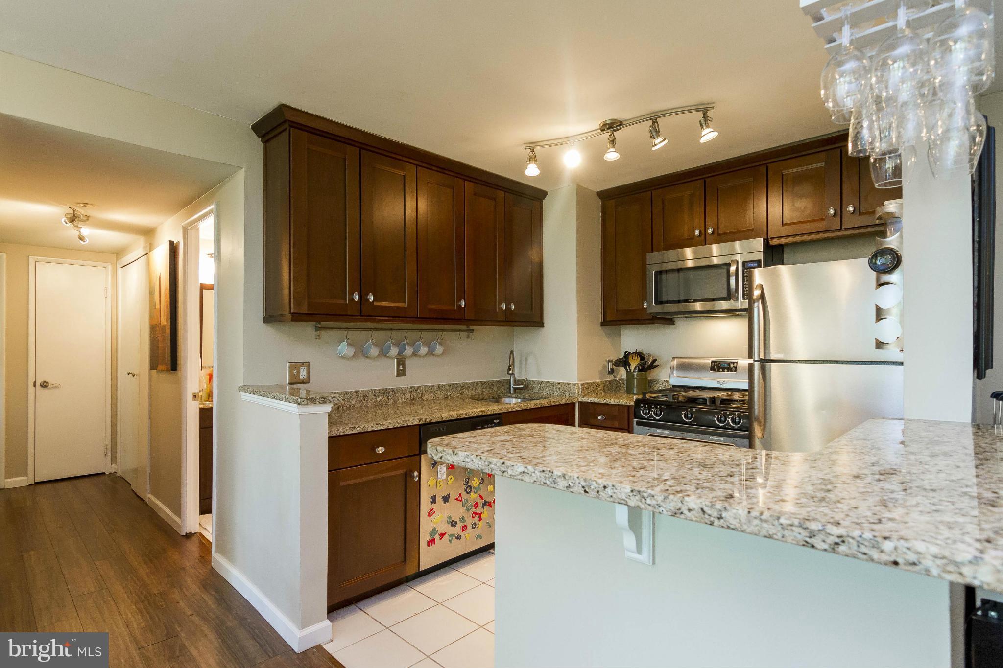 TWENTY-ONE - Residential