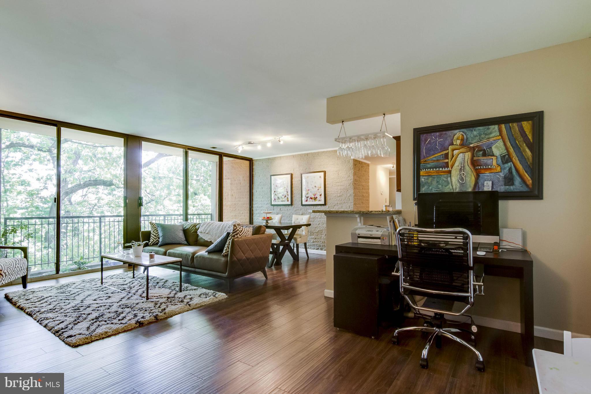 TWENTY-ONE - Residential