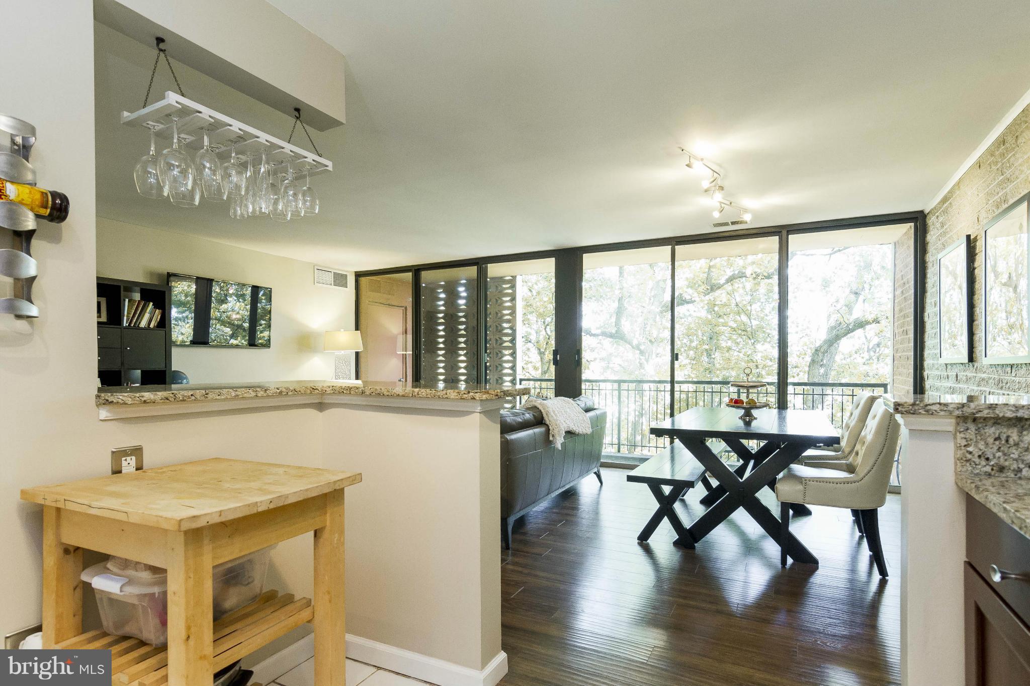 TWENTY-ONE - Residential