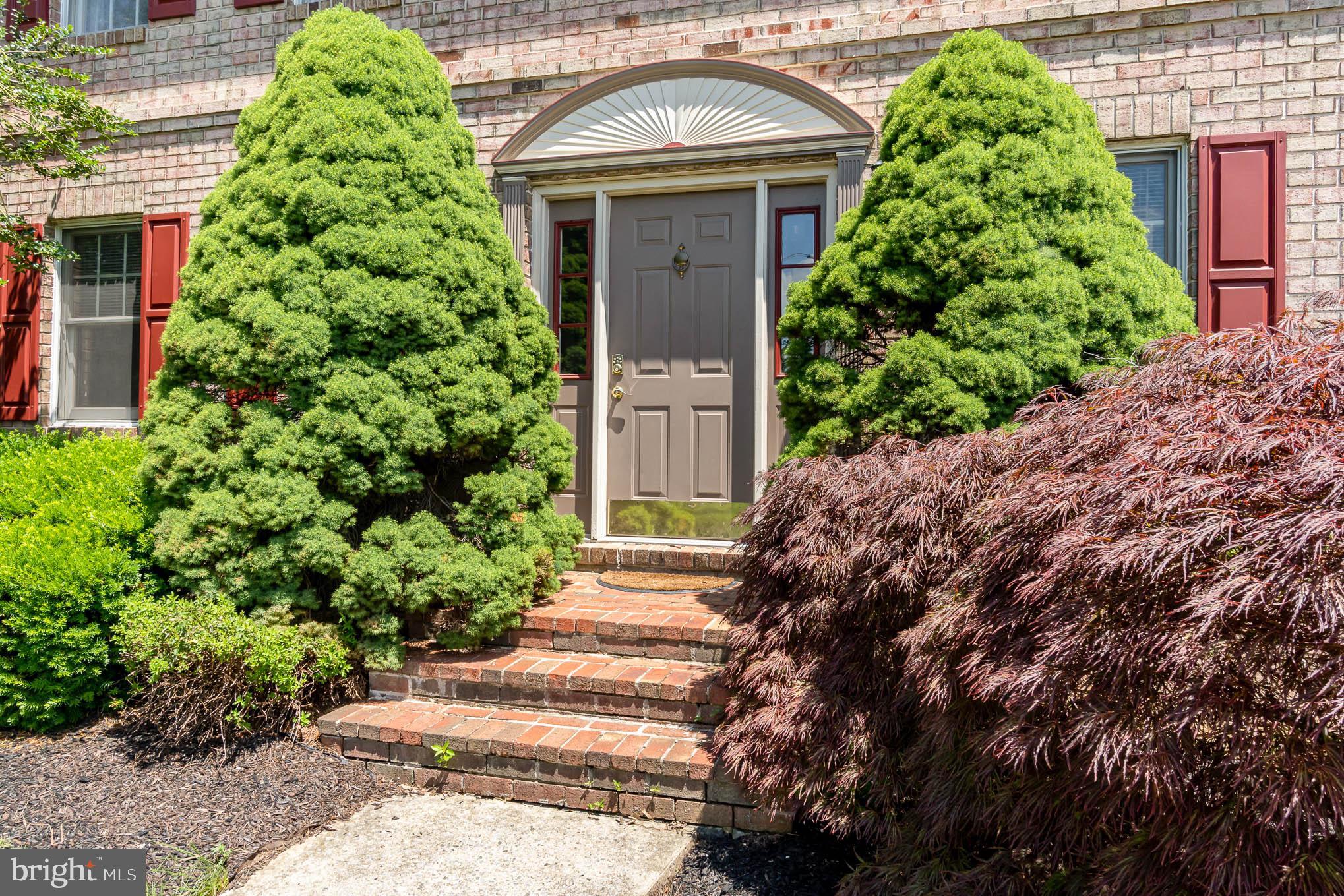 HAMPDEN COURT - Residential