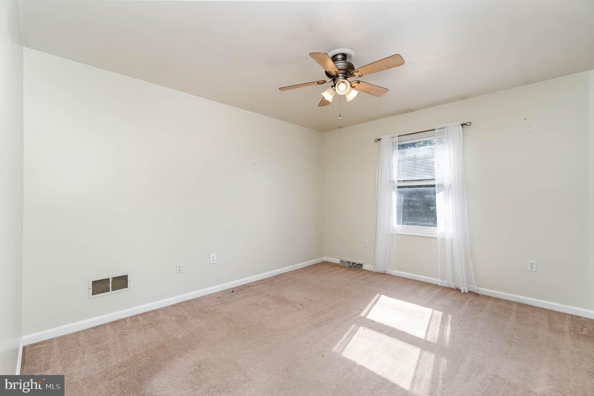 HAMPDEN COURT - Residential