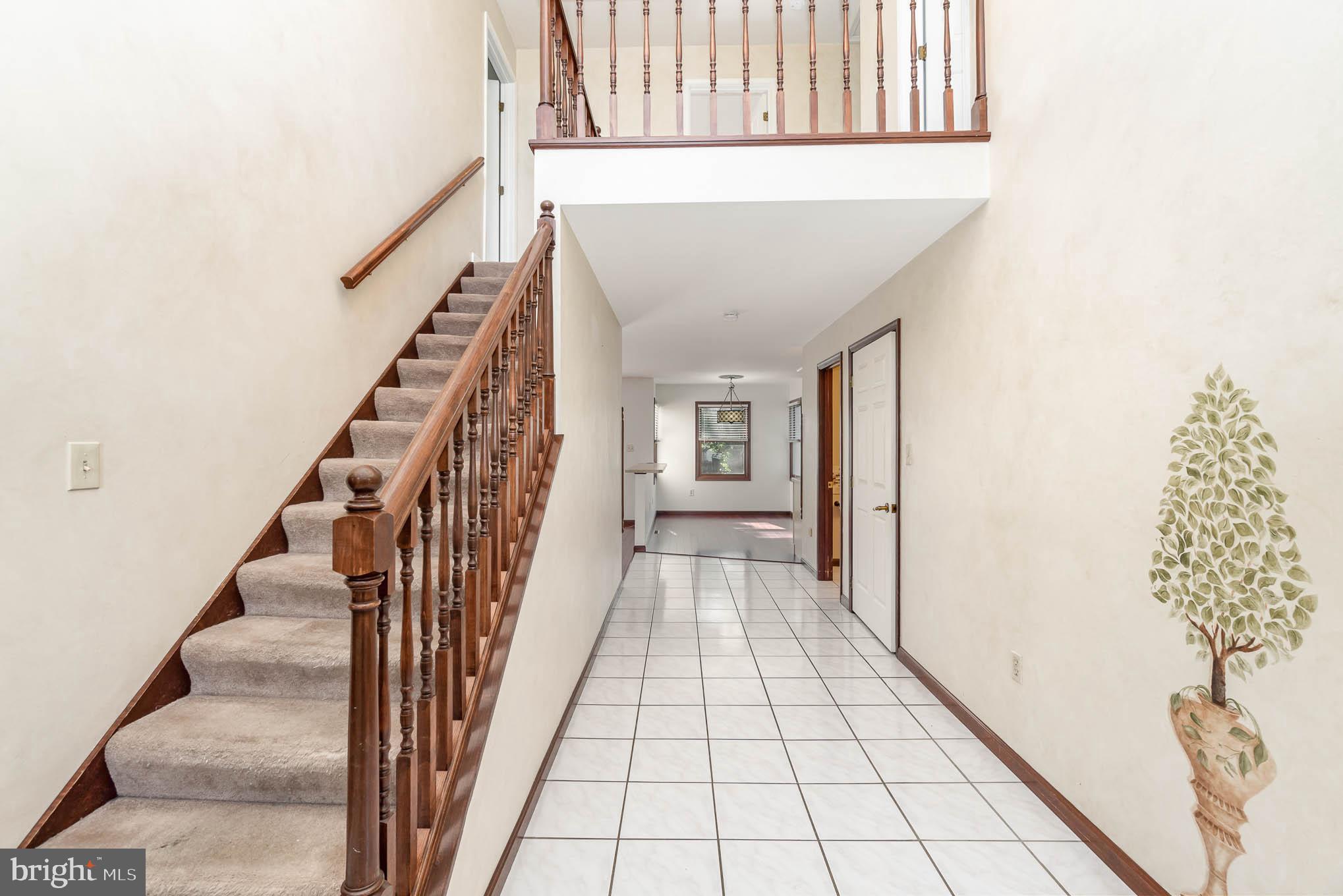 HAMPDEN COURT - Residential
