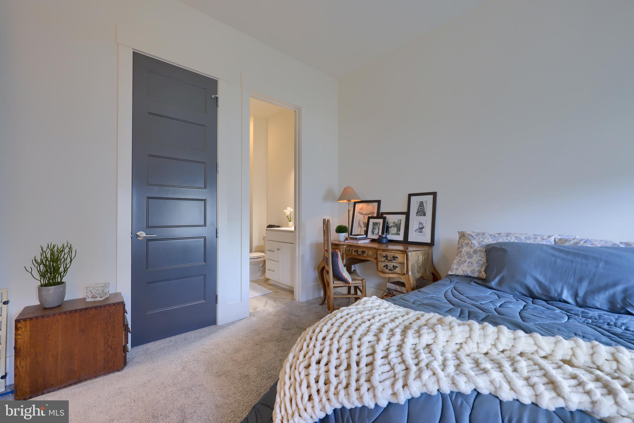 STONEHENGE RESERVE - Residential