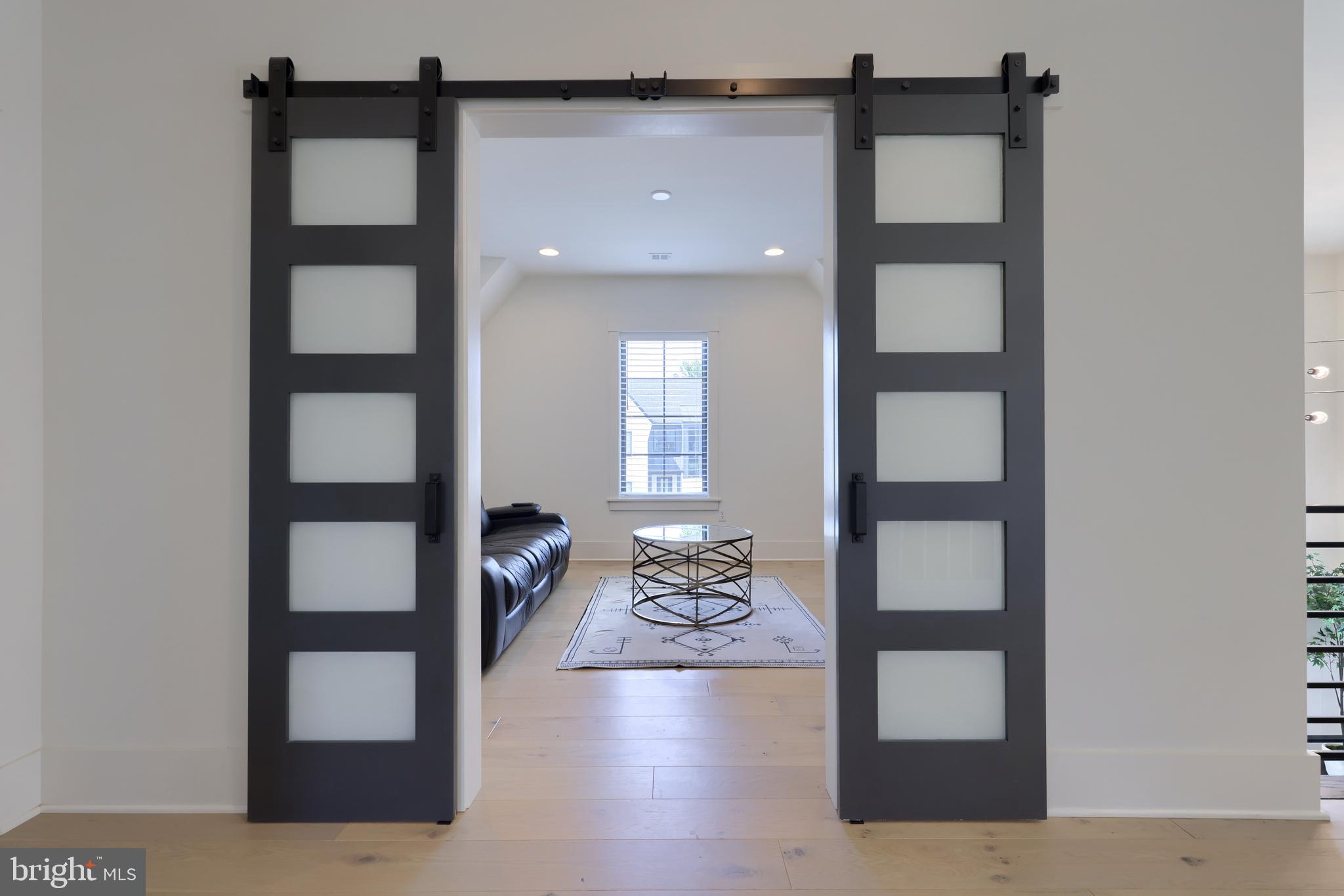 STONEHENGE RESERVE - Residential