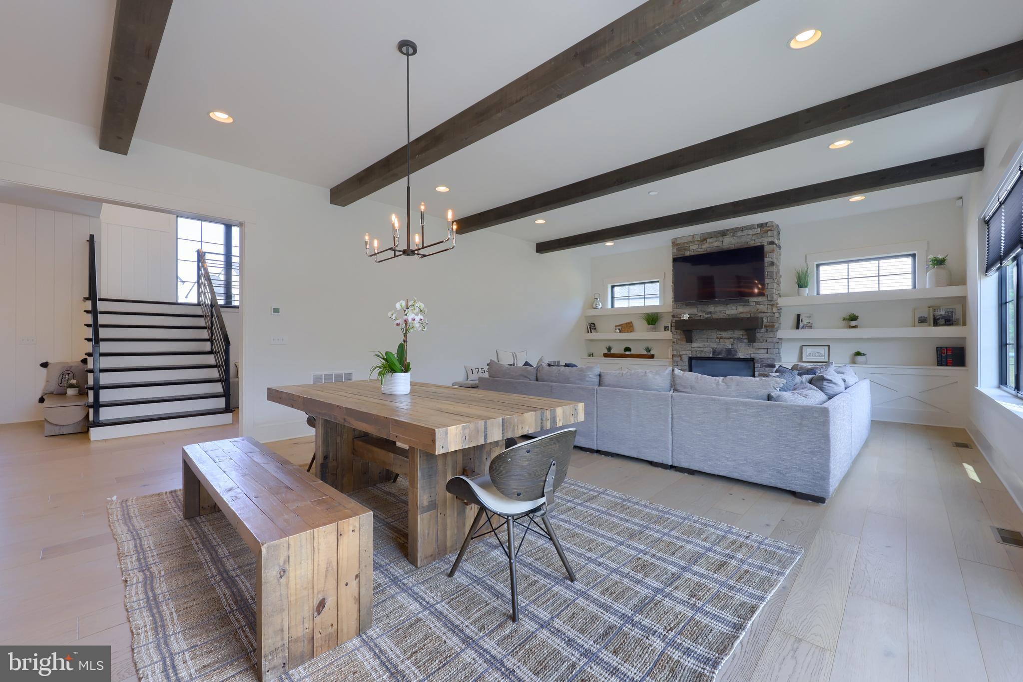 STONEHENGE RESERVE - Residential