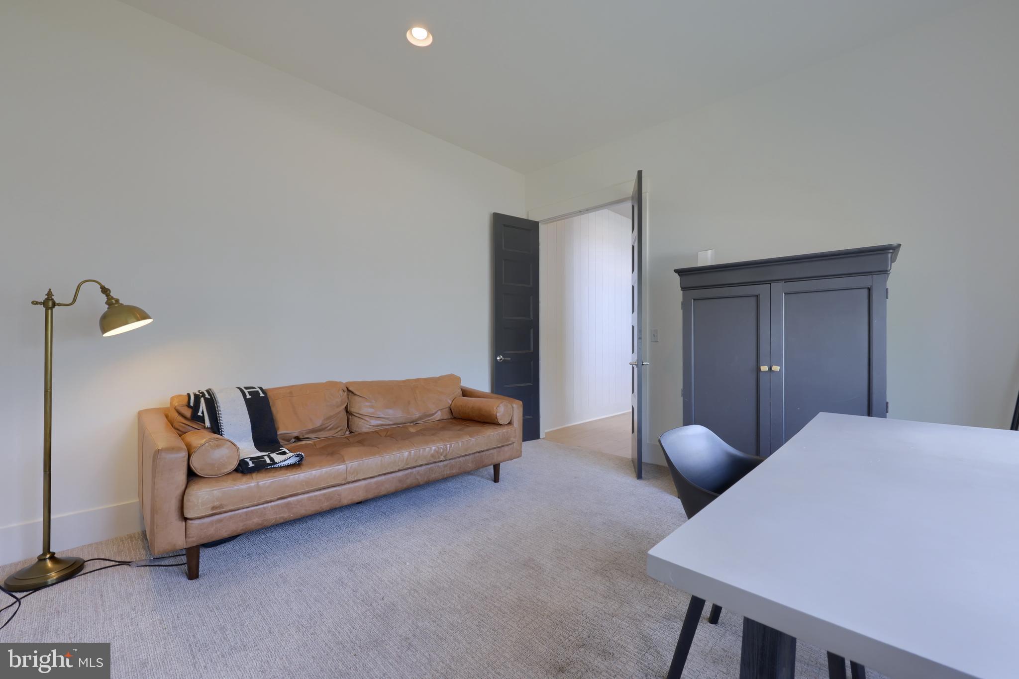 STONEHENGE RESERVE - Residential