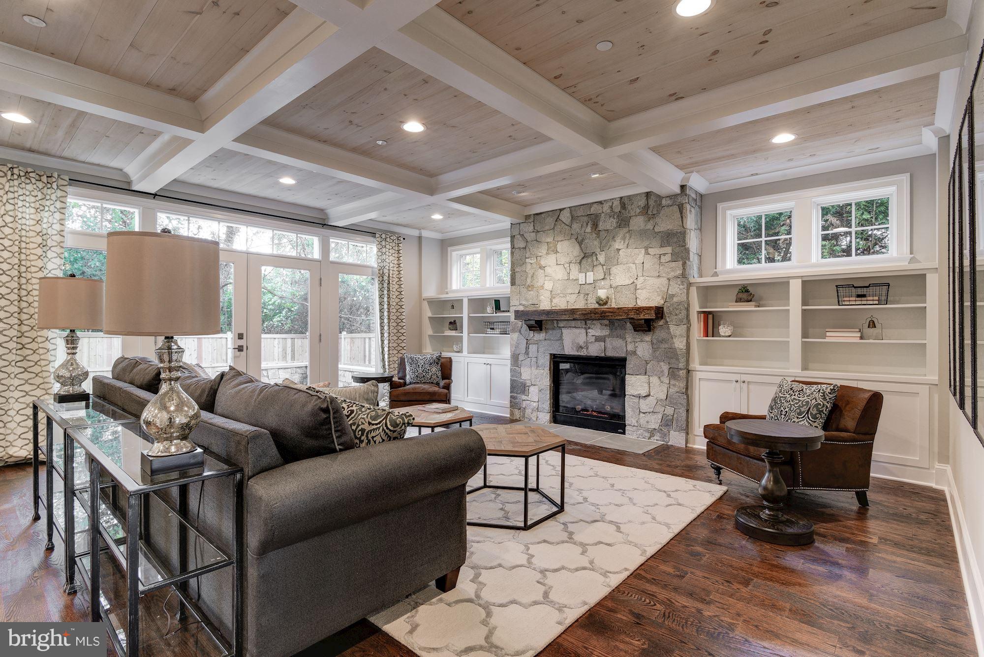 KENWOOD PARK - Residential