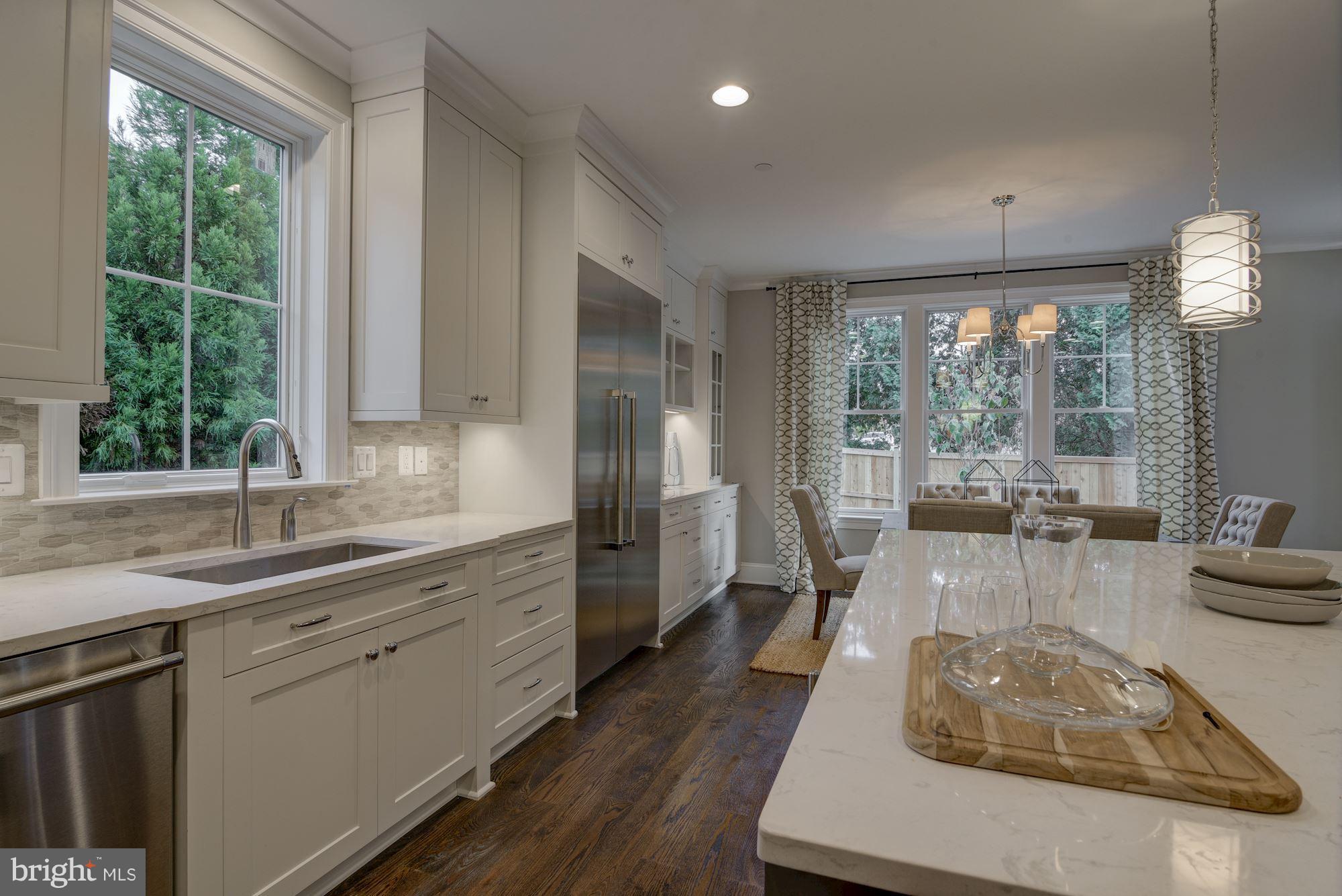 KENWOOD PARK - Residential