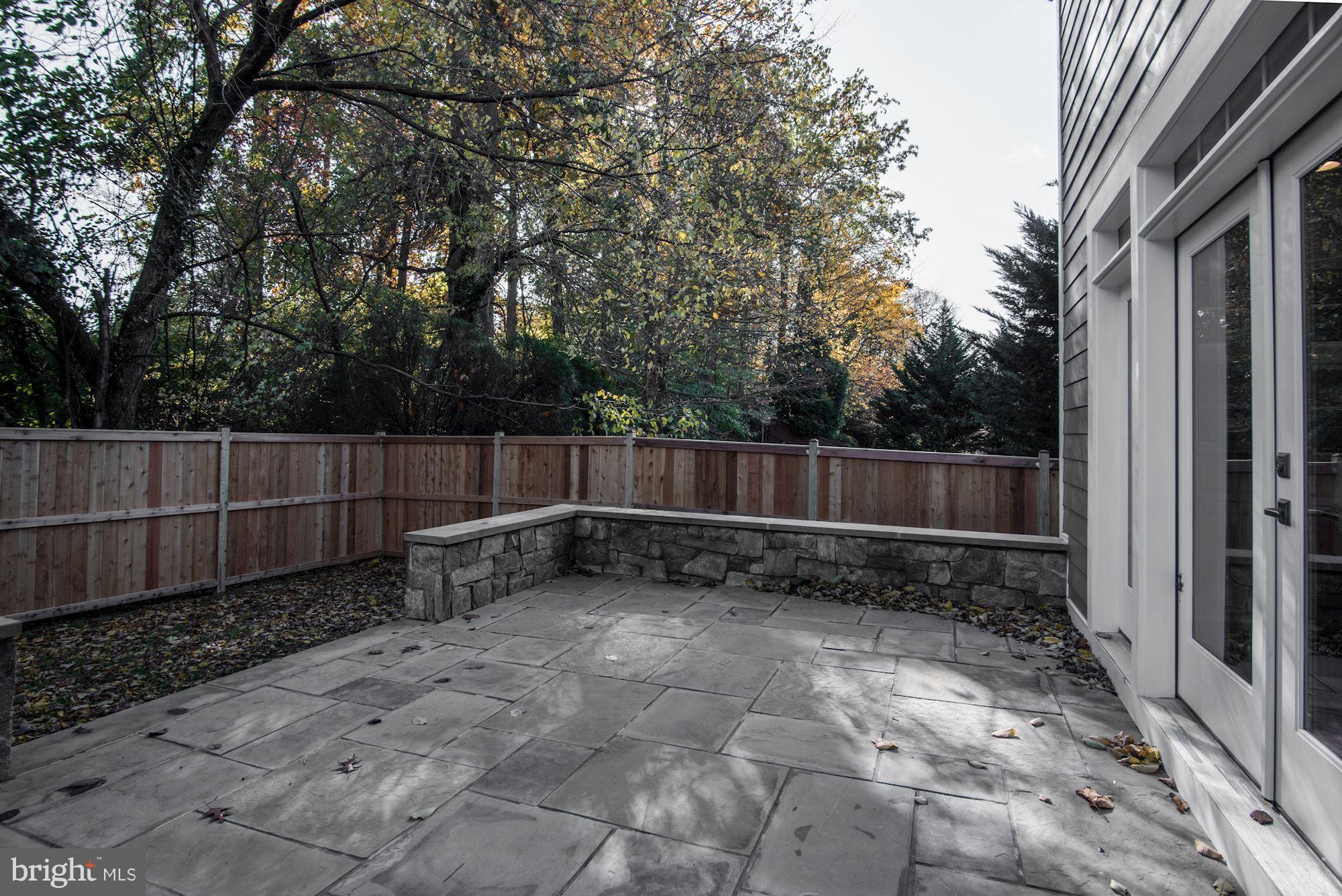 KENWOOD PARK - Residential