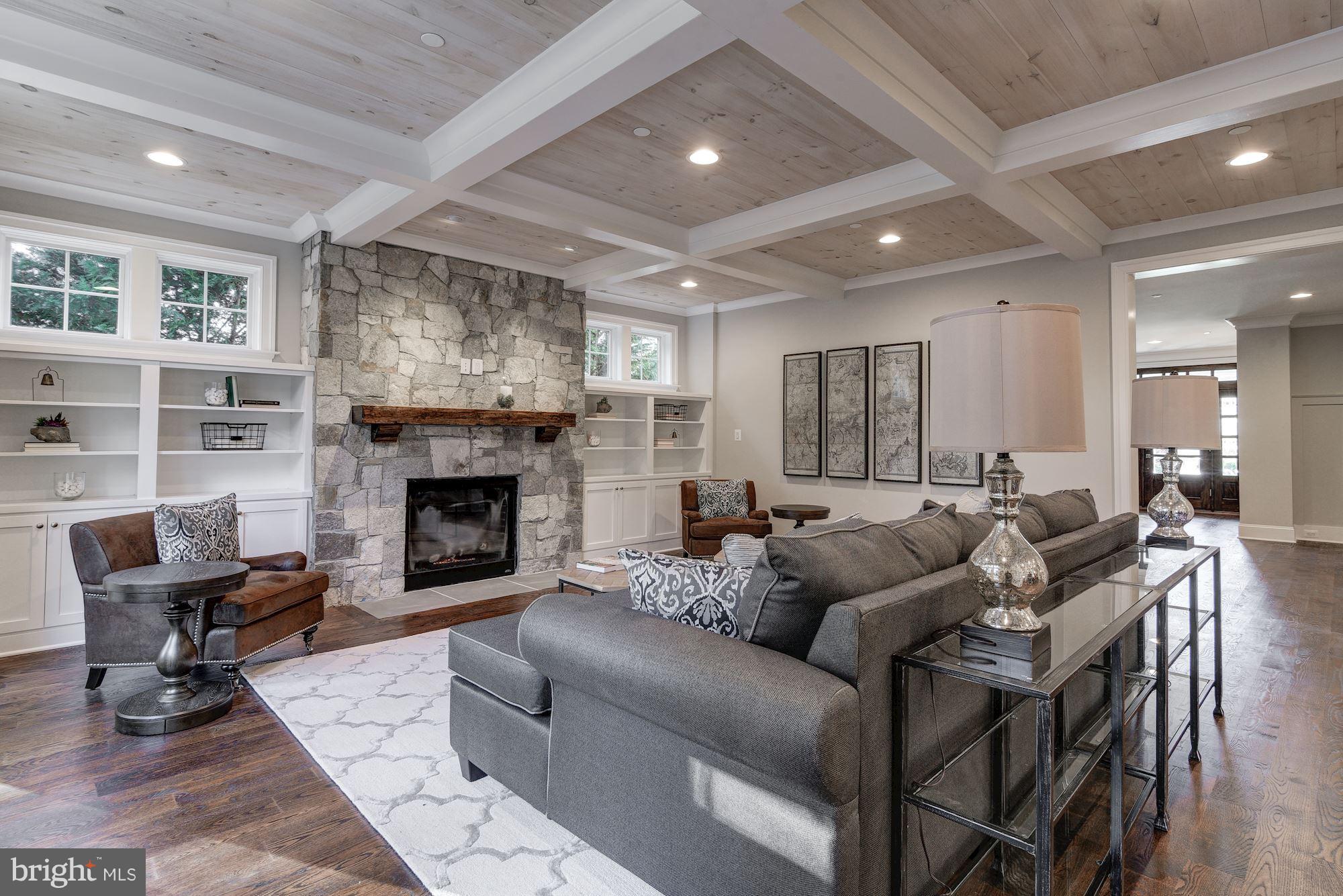 KENWOOD PARK - Residential