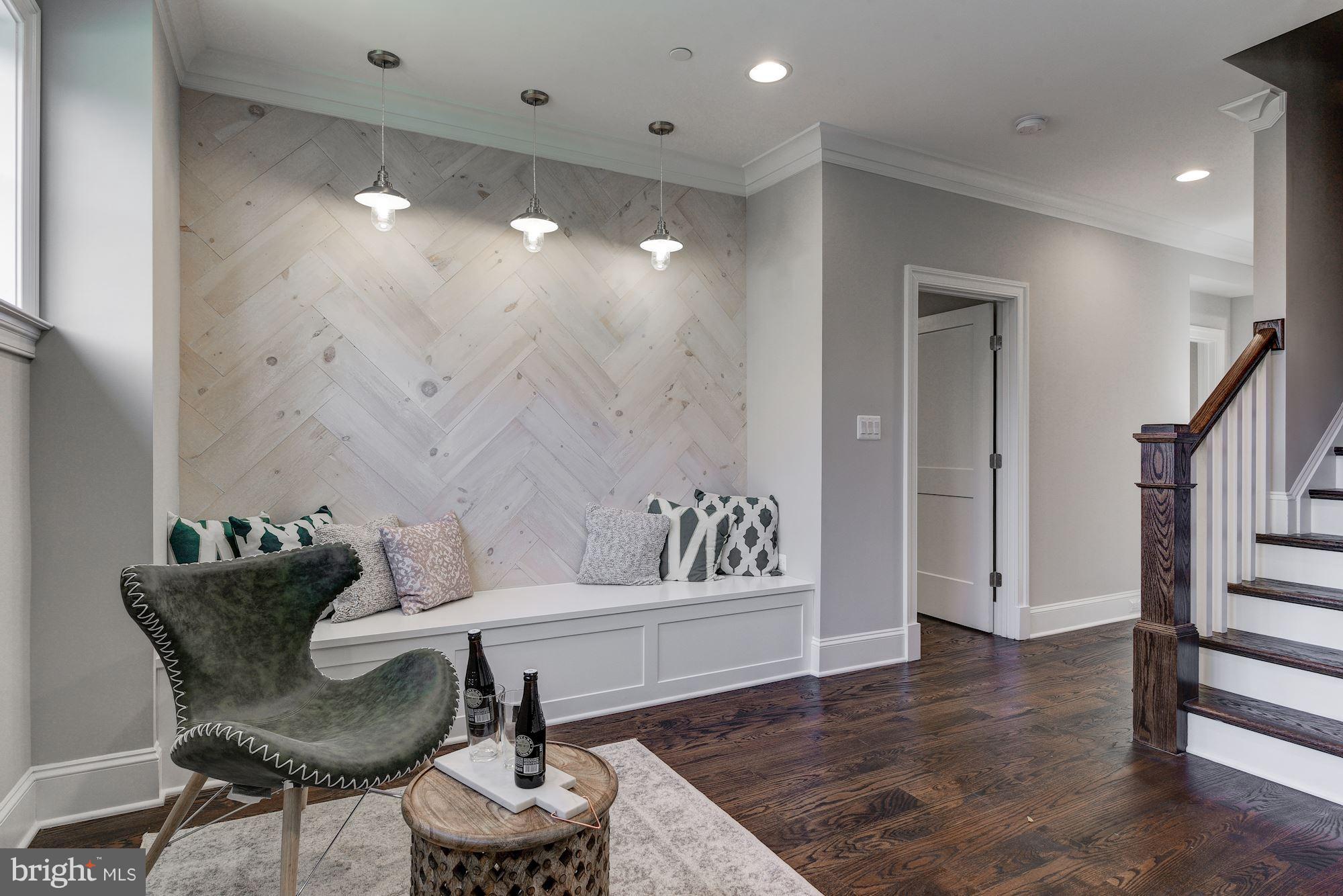 KENWOOD PARK - Residential