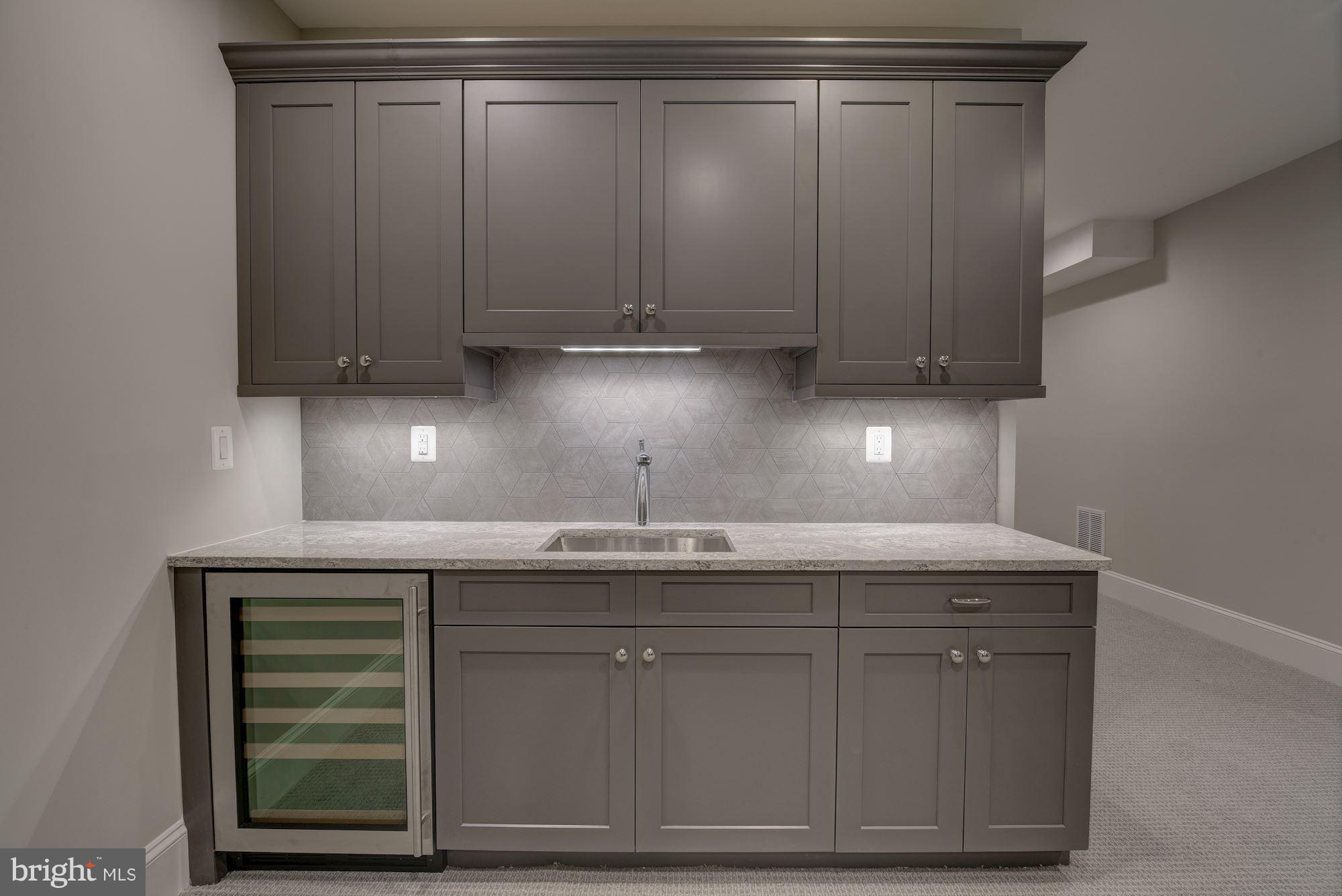 KENWOOD PARK - Residential