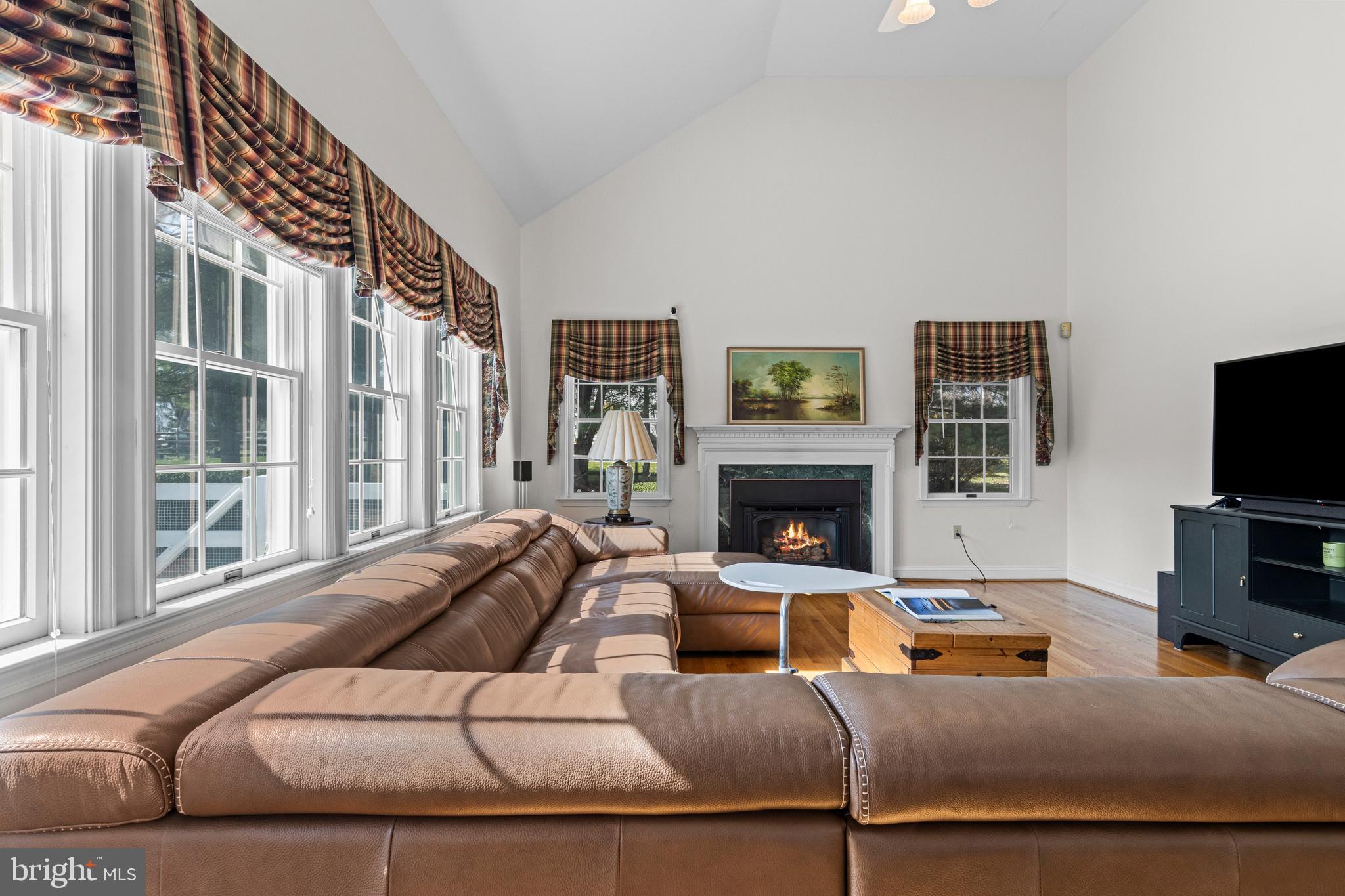 DEER CREEK CROSSING - Residential