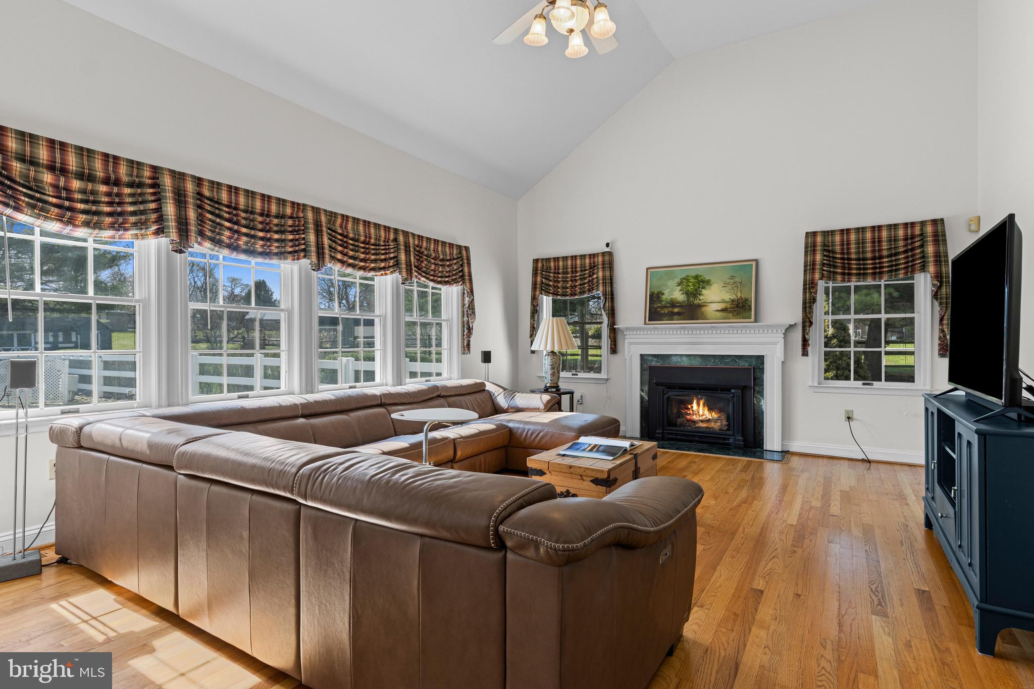 DEER CREEK CROSSING - Residential