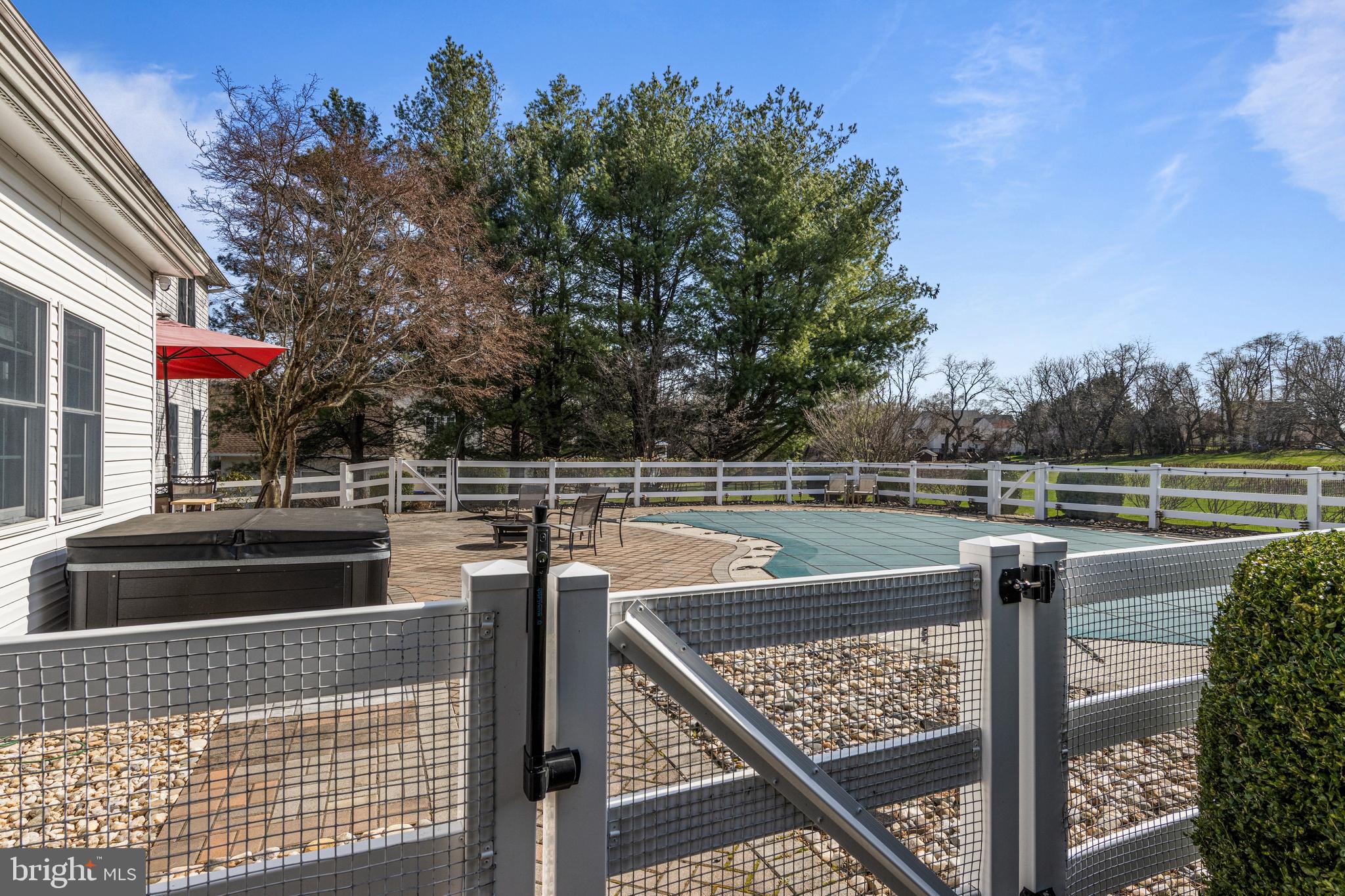 DEER CREEK CROSSING - Residential