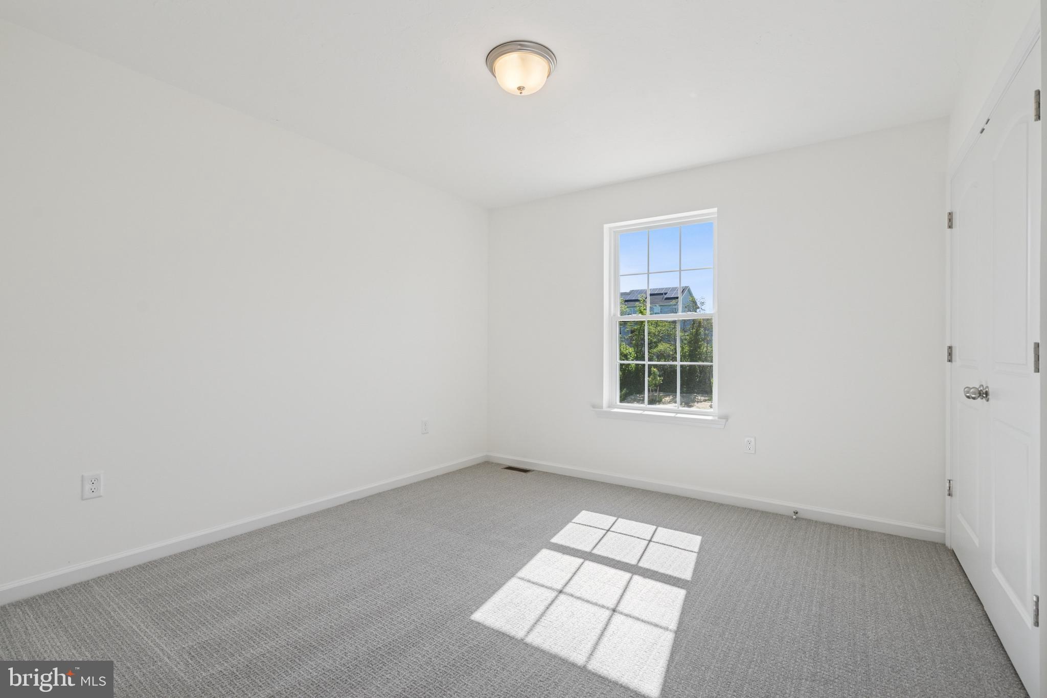 EAGLE ROCK - Residential