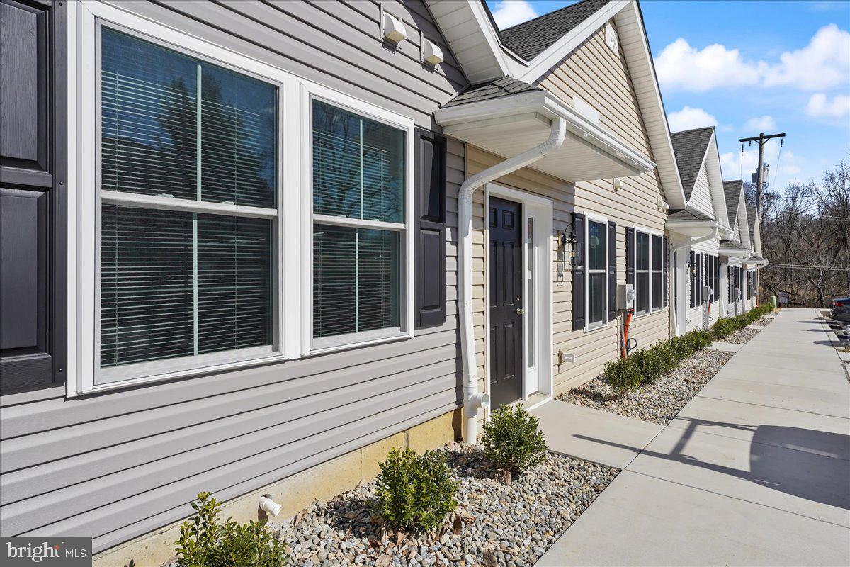 NONE AVAILABLE - Residential Lease