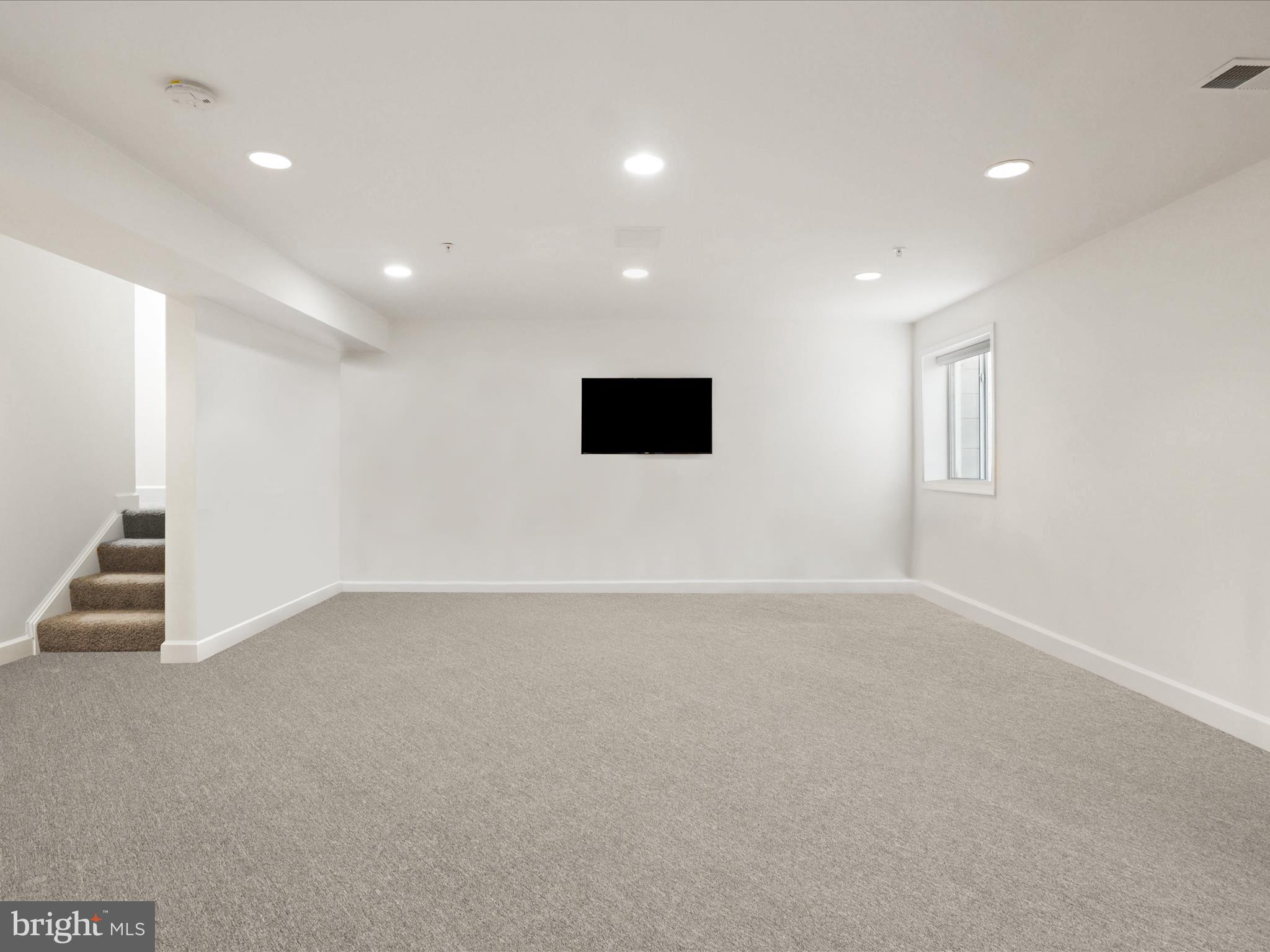 RED CEDAR MIDDLE VILLAGE - Residential