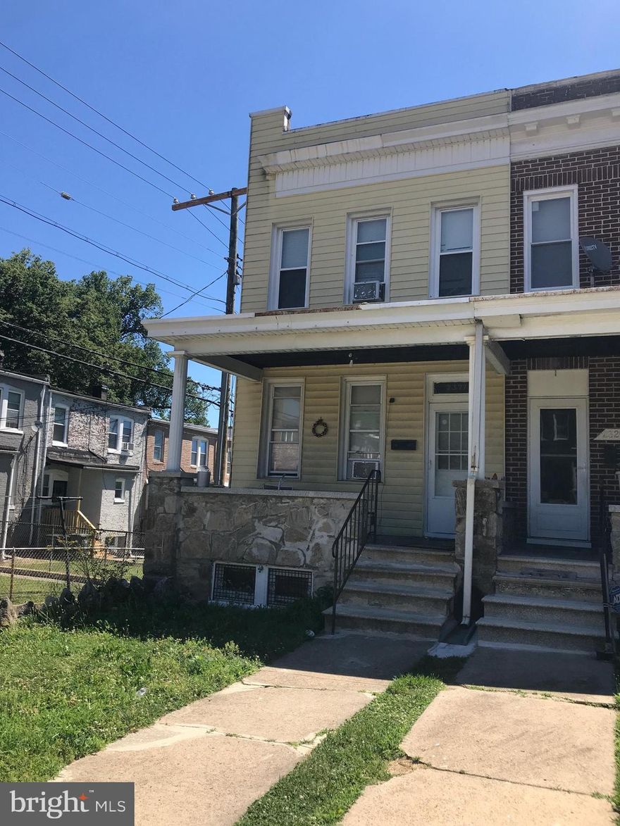 Home is subject to third party approval. Tenant occupied, DO NOT NOT DISTURB. All offers must be in wet signatures, no electronic signatures will be accepted.