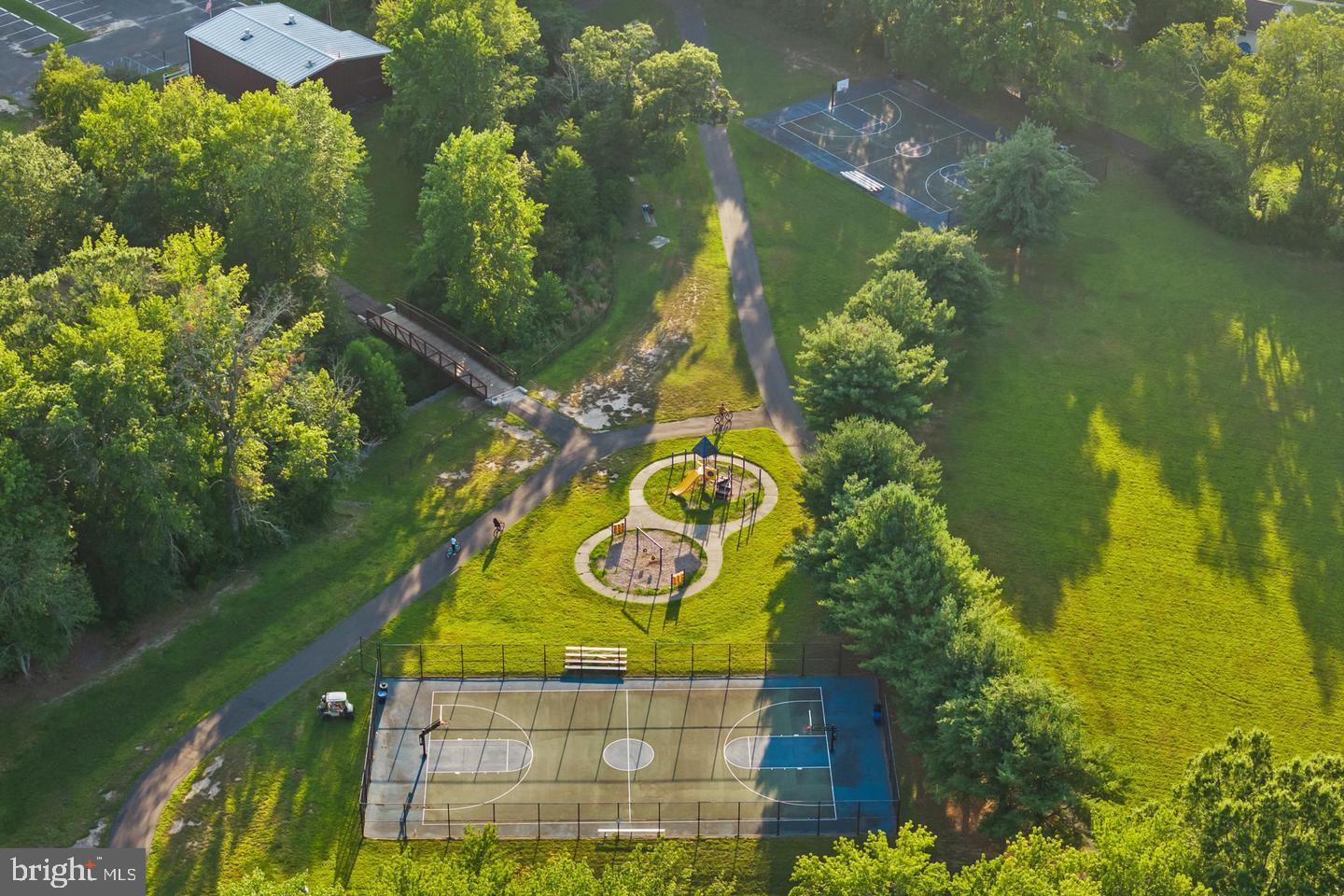 LAKE VALLEY - Residential