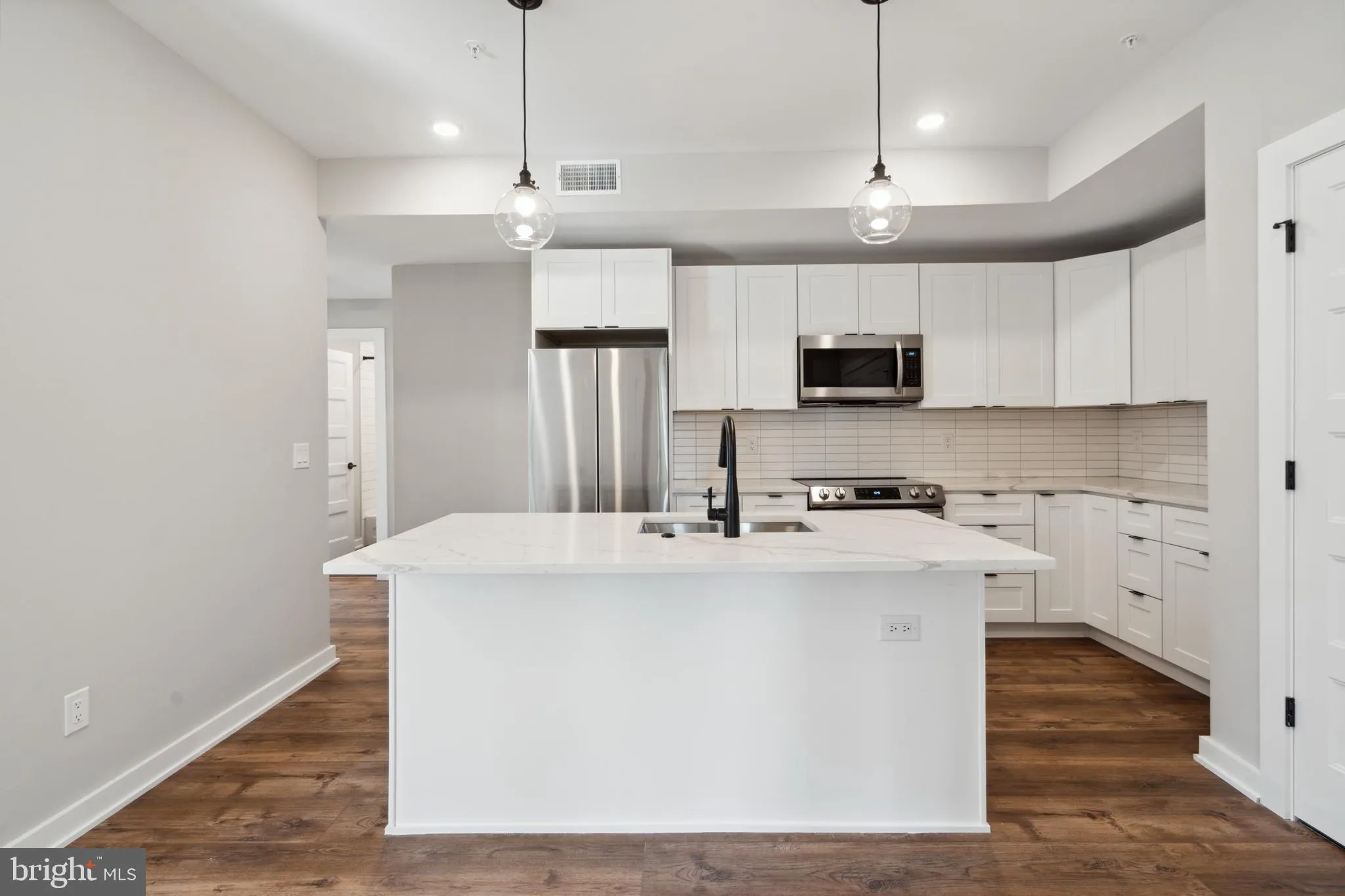 Philadelphia, Pennsylvania 19104, United States, 2 Bedrooms Bedrooms, ,2 BathroomsBathrooms,Residential,Active,10251