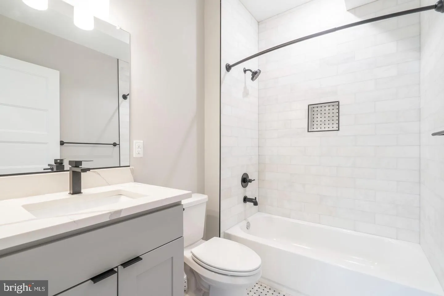 Philadelphia, Pennsylvania 19104, United States, 2 Bedrooms Bedrooms, ,2 BathroomsBathrooms,Residential,Active,10251