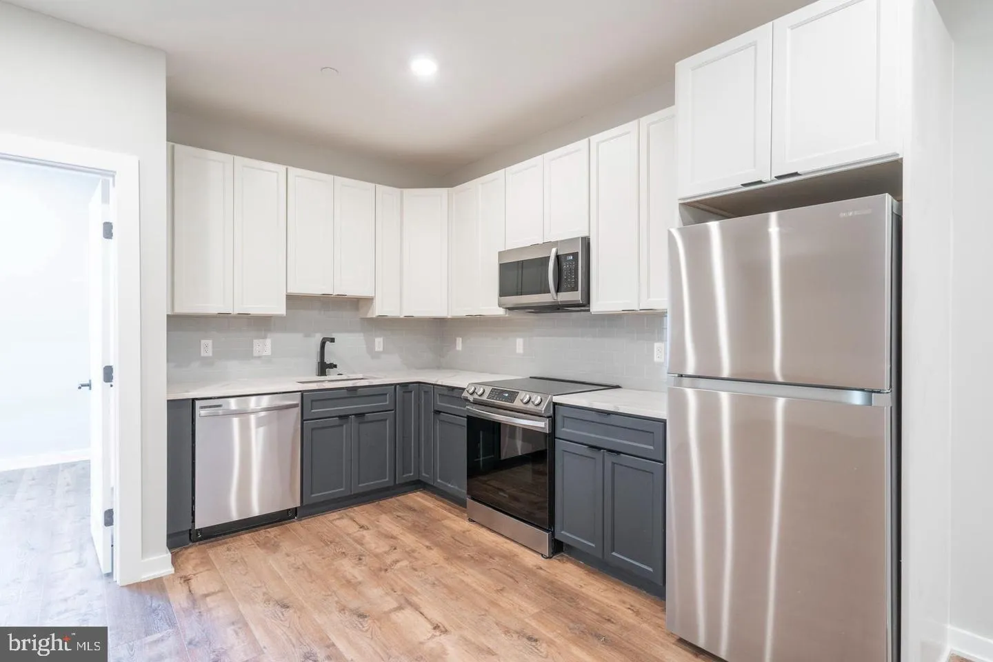 Philadelphia, Pennsylvania 19104, United States, 2 Bedrooms Bedrooms, ,2 BathroomsBathrooms,Residential,Active,10251