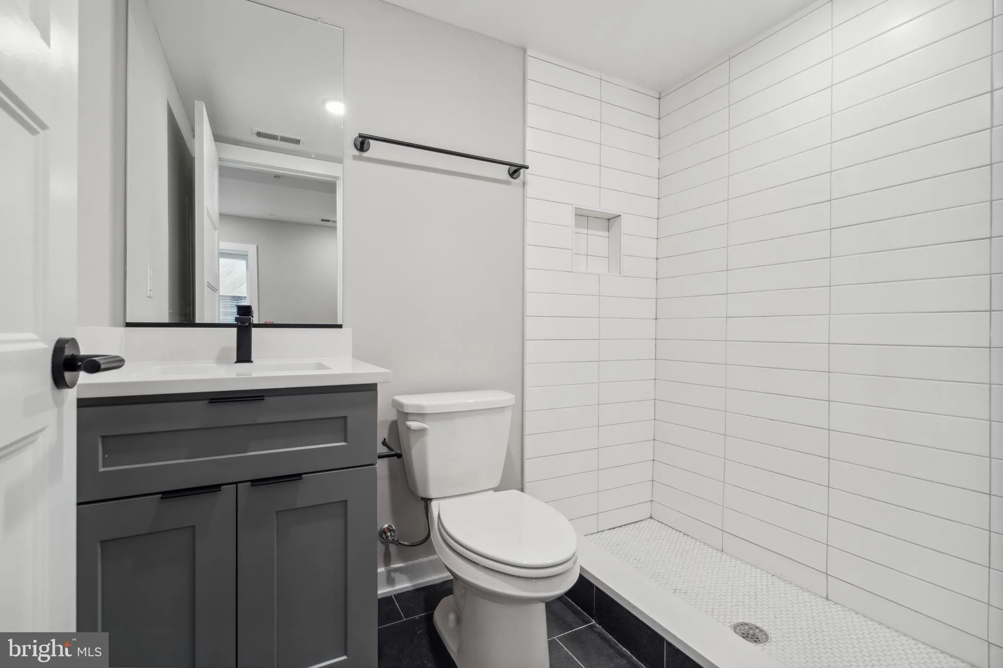 Philadelphia, Pennsylvania 19104, United States, 2 Bedrooms Bedrooms, ,2 BathroomsBathrooms,Residential,Active,10251