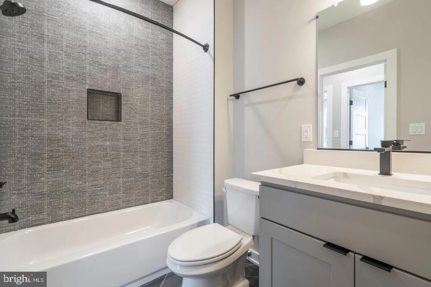 Philadelphia, Pennsylvania 19104, United States, 2 Bedrooms Bedrooms, ,2 BathroomsBathrooms,Residential,Active,10251