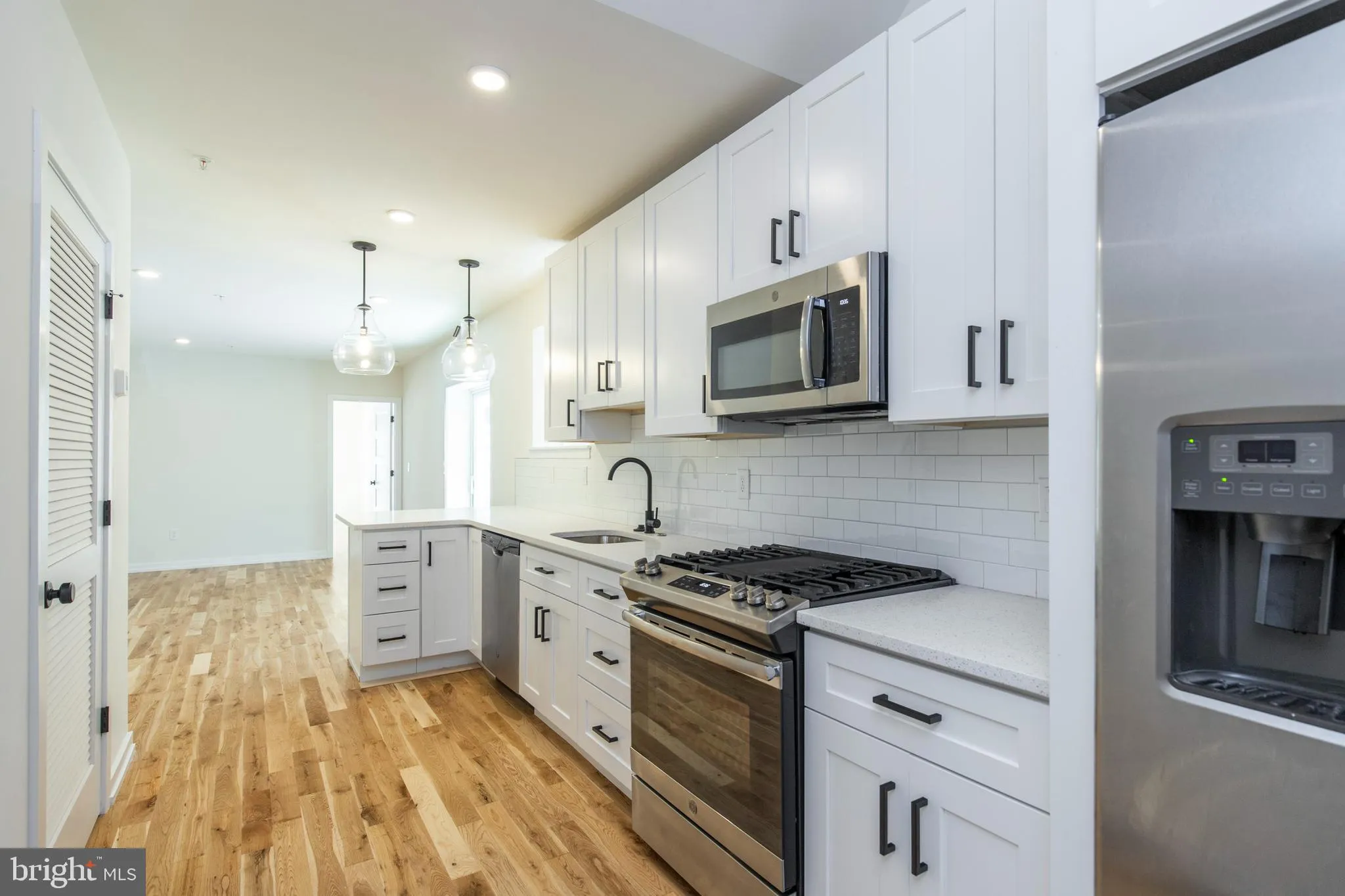 Philadelphia, Pennsylvania 19104, United States, 2 Bedrooms Bedrooms, ,2 BathroomsBathrooms,Residential,Active,10251