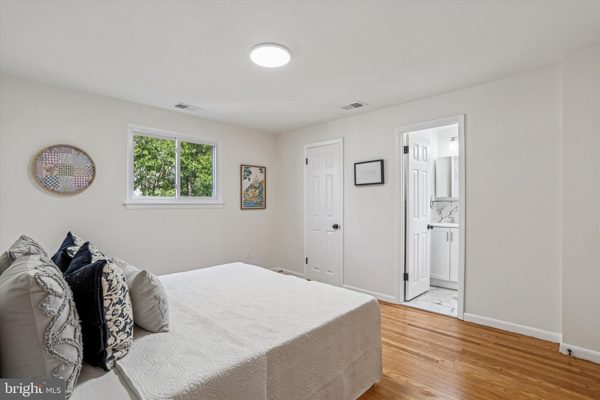 SCOT GLEN - Residential