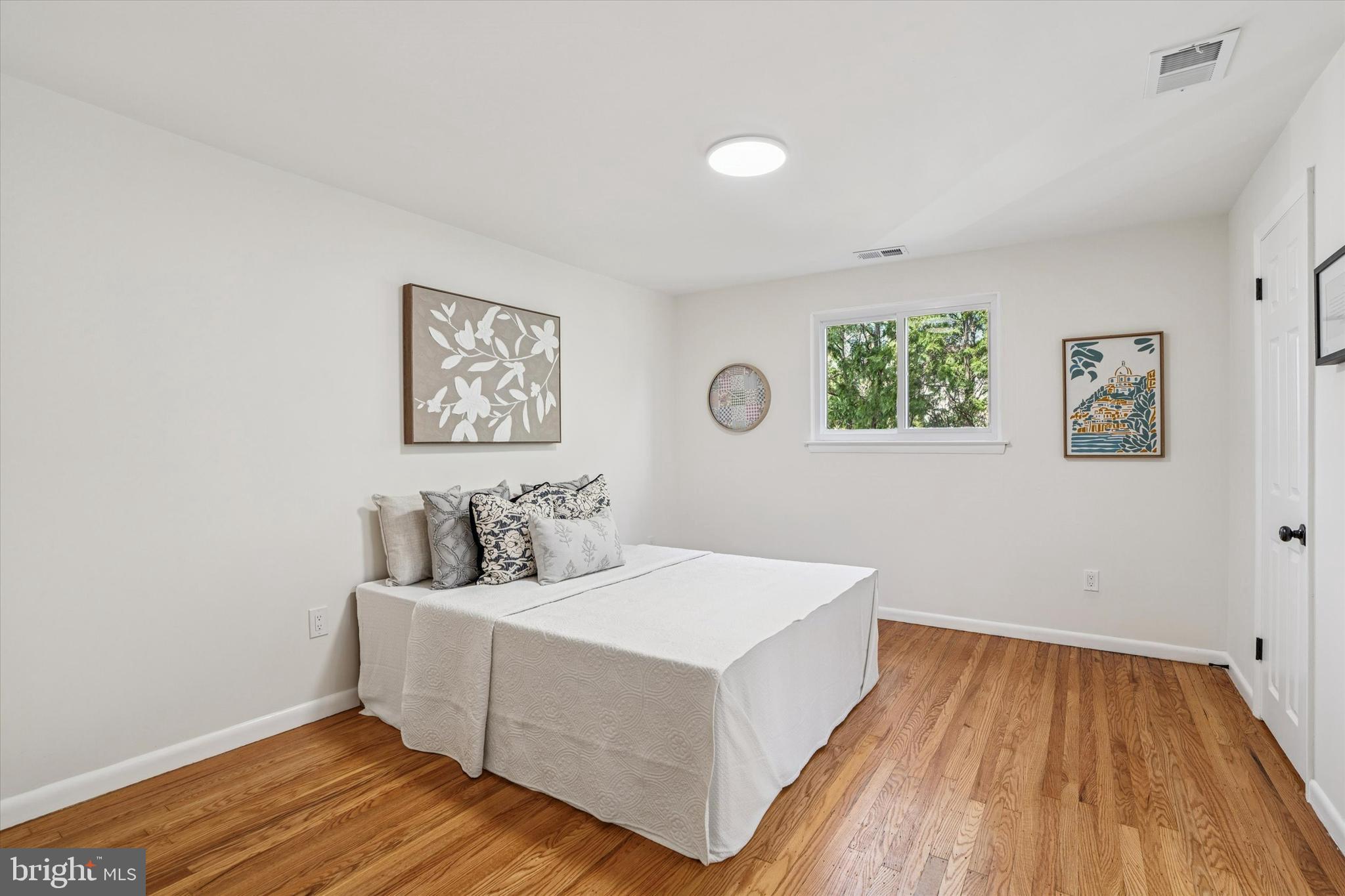 SCOT GLEN - Residential