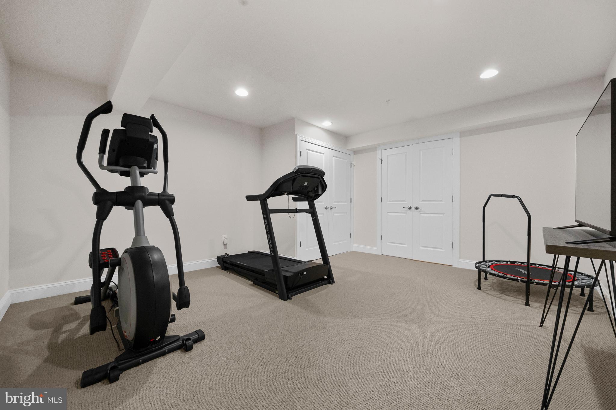 CABIN BRANCH - Residential