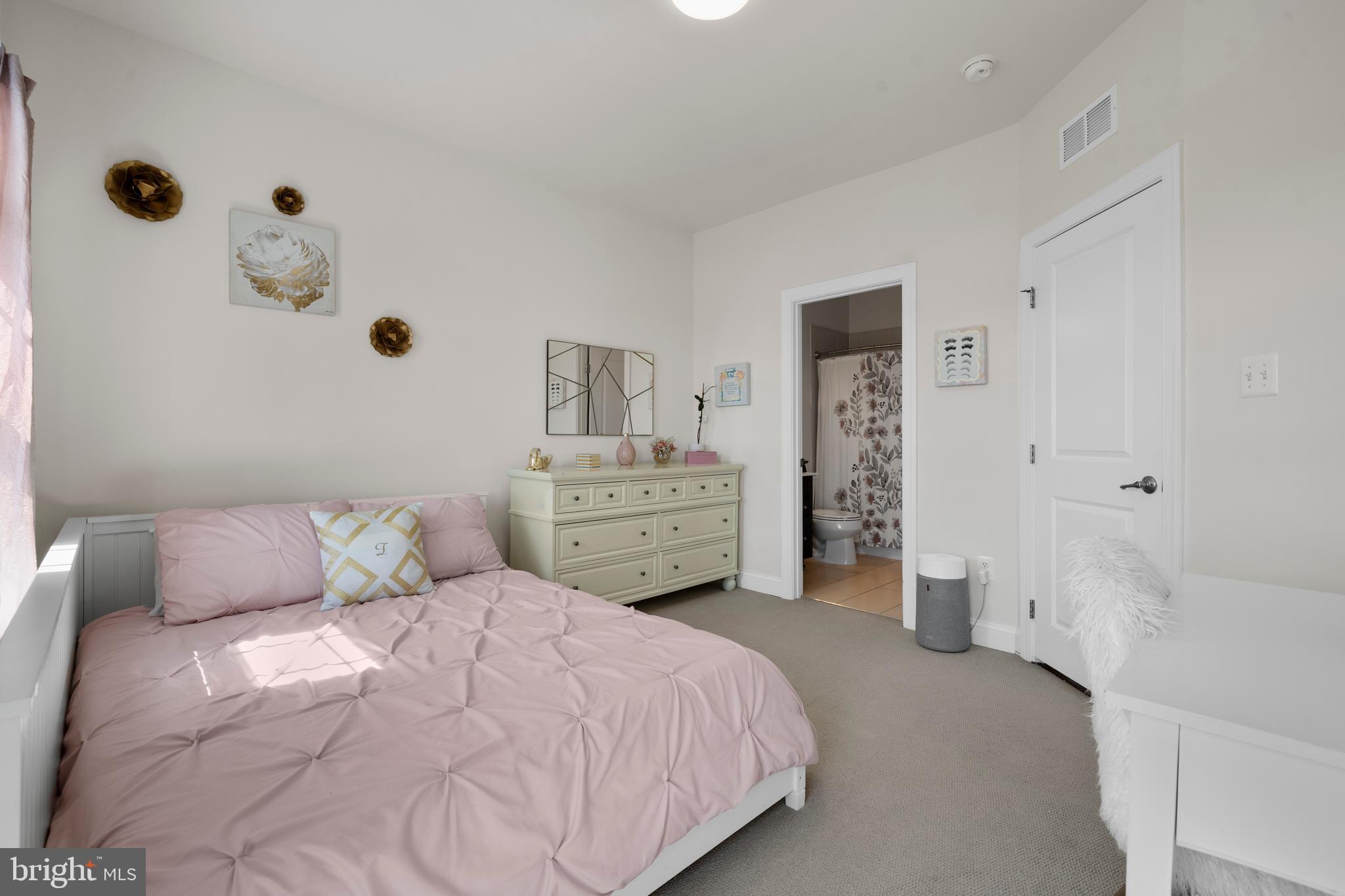 CABIN BRANCH - Residential