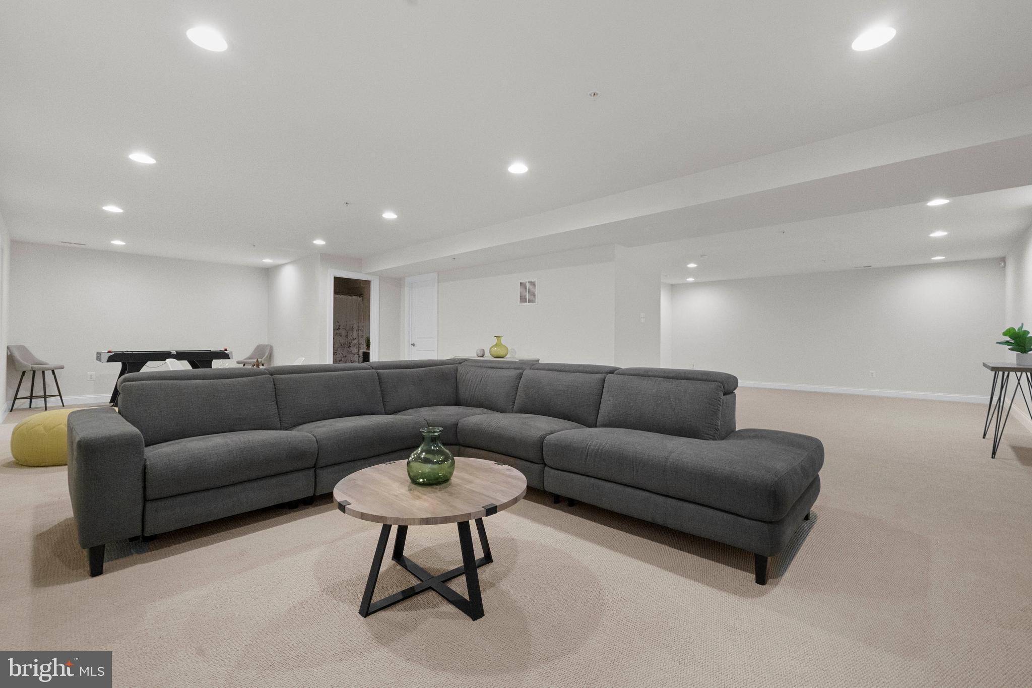 CABIN BRANCH - Residential